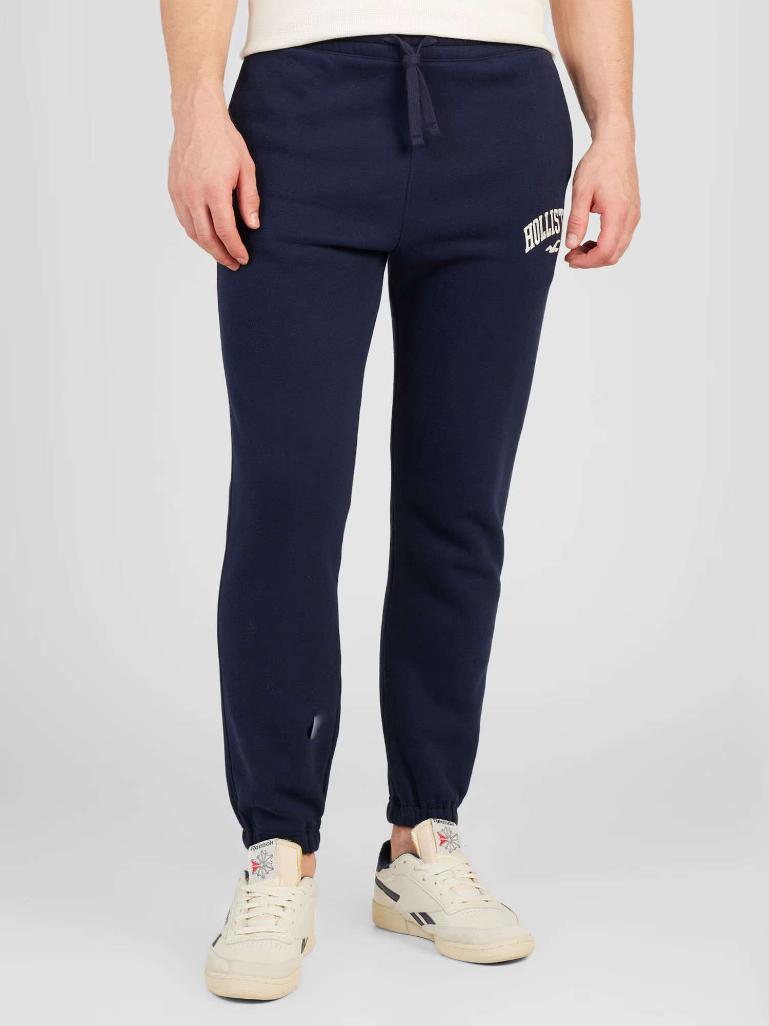 HOLLISTER Pantaloni bleumarin / alb - Pled.ro