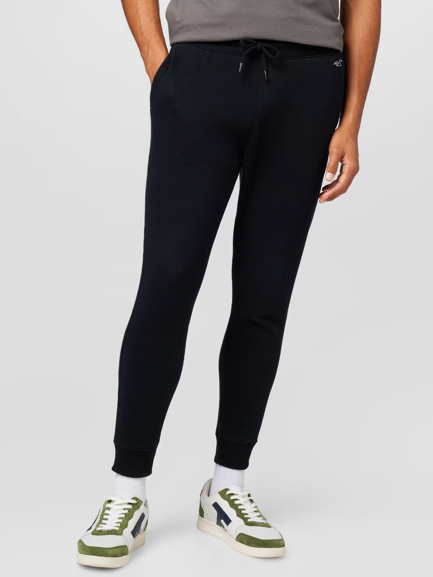 HOLLISTER Pantaloni gri deschis / roșu deschis / negru - Pled.ro