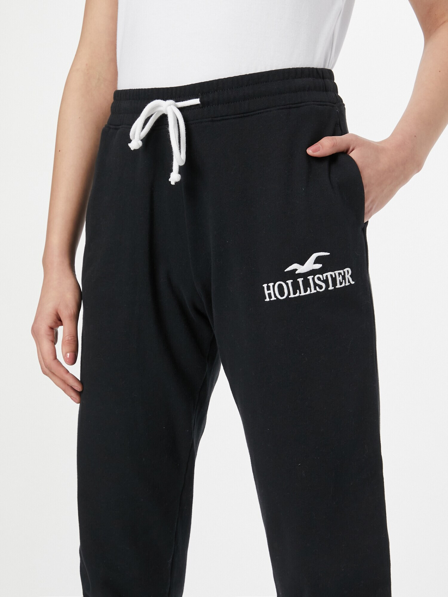 HOLLISTER Pantaloni negru / alb - Pled.ro