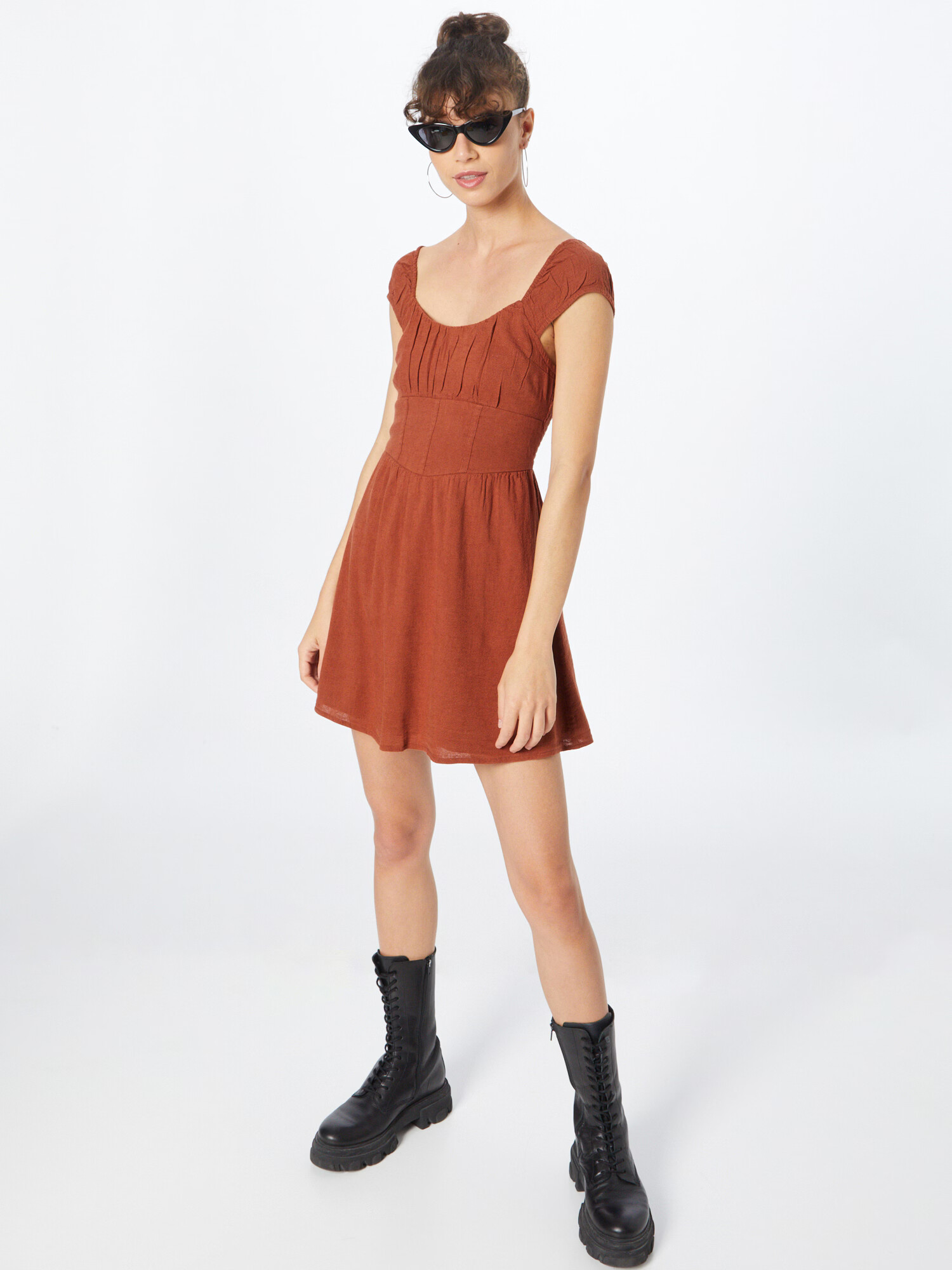 HOLLISTER Rochie 'EMEA' maro ruginiu - Pled.ro