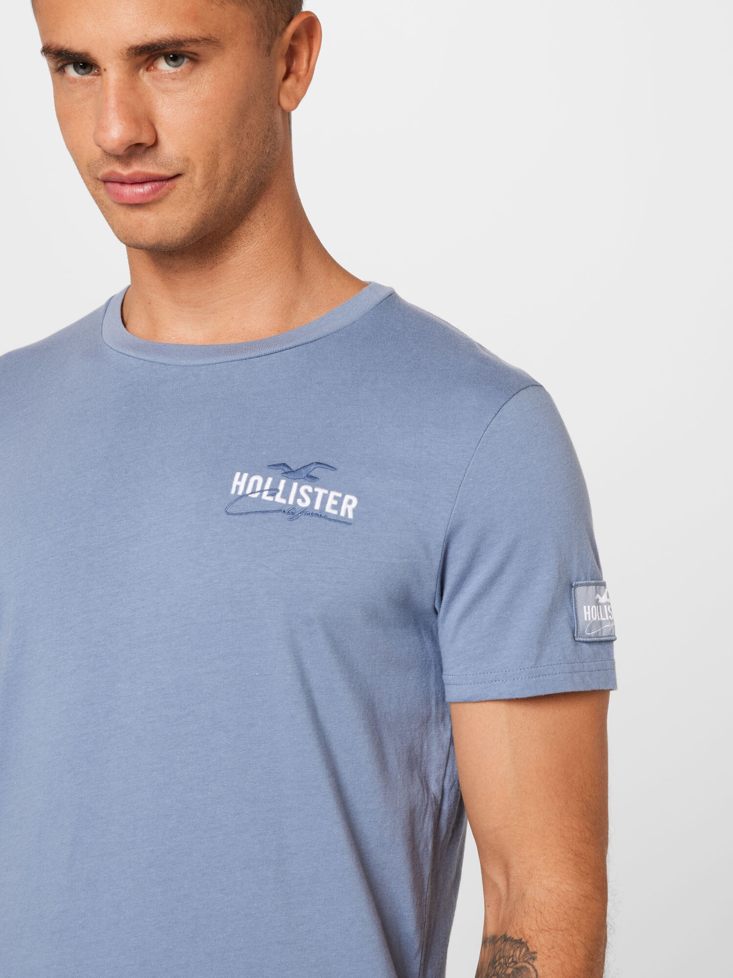 HOLLISTER Tricou albastru / alb - Pled.ro