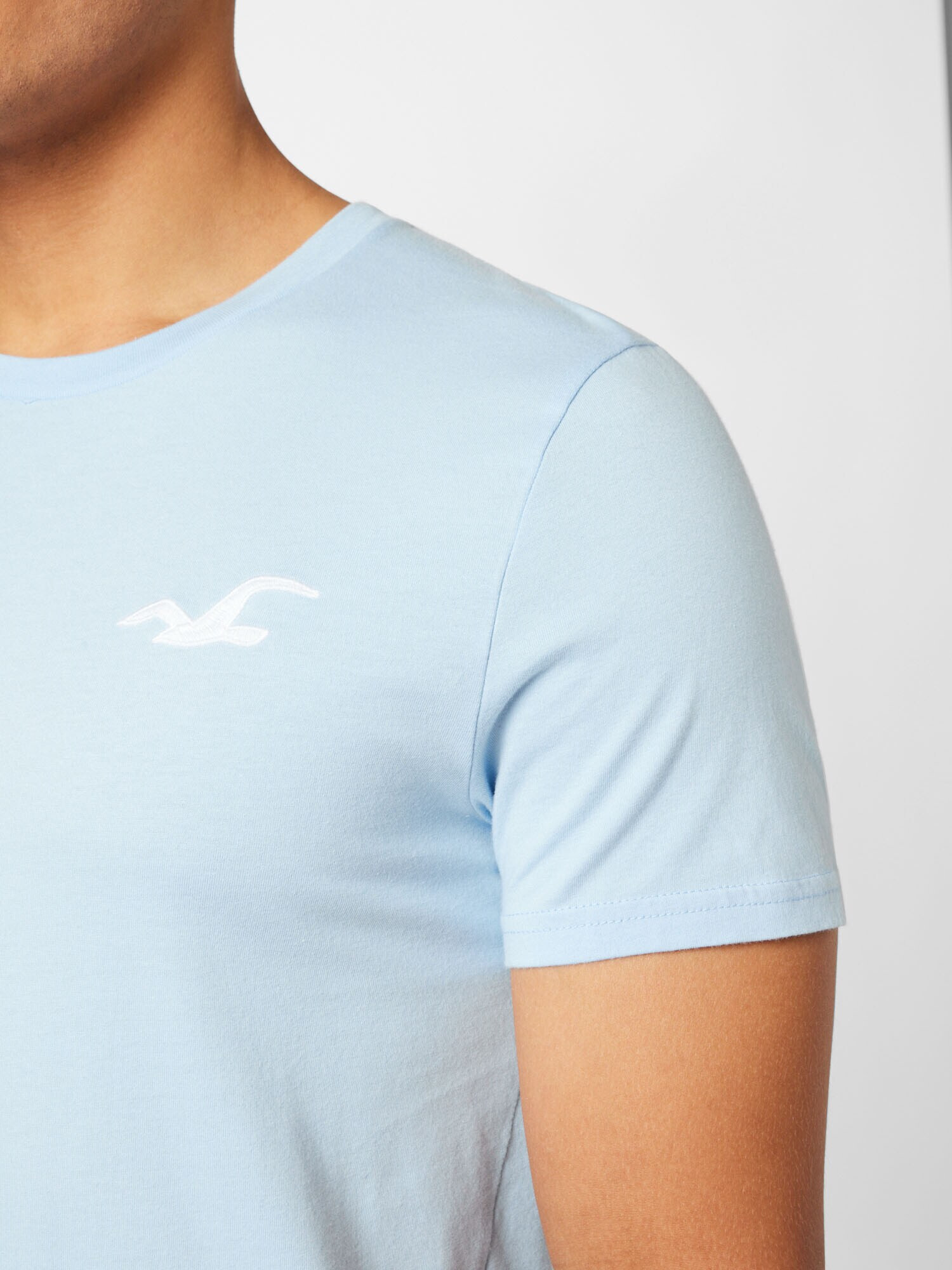 HOLLISTER Tricou albastru deschis / alb - Pled.ro