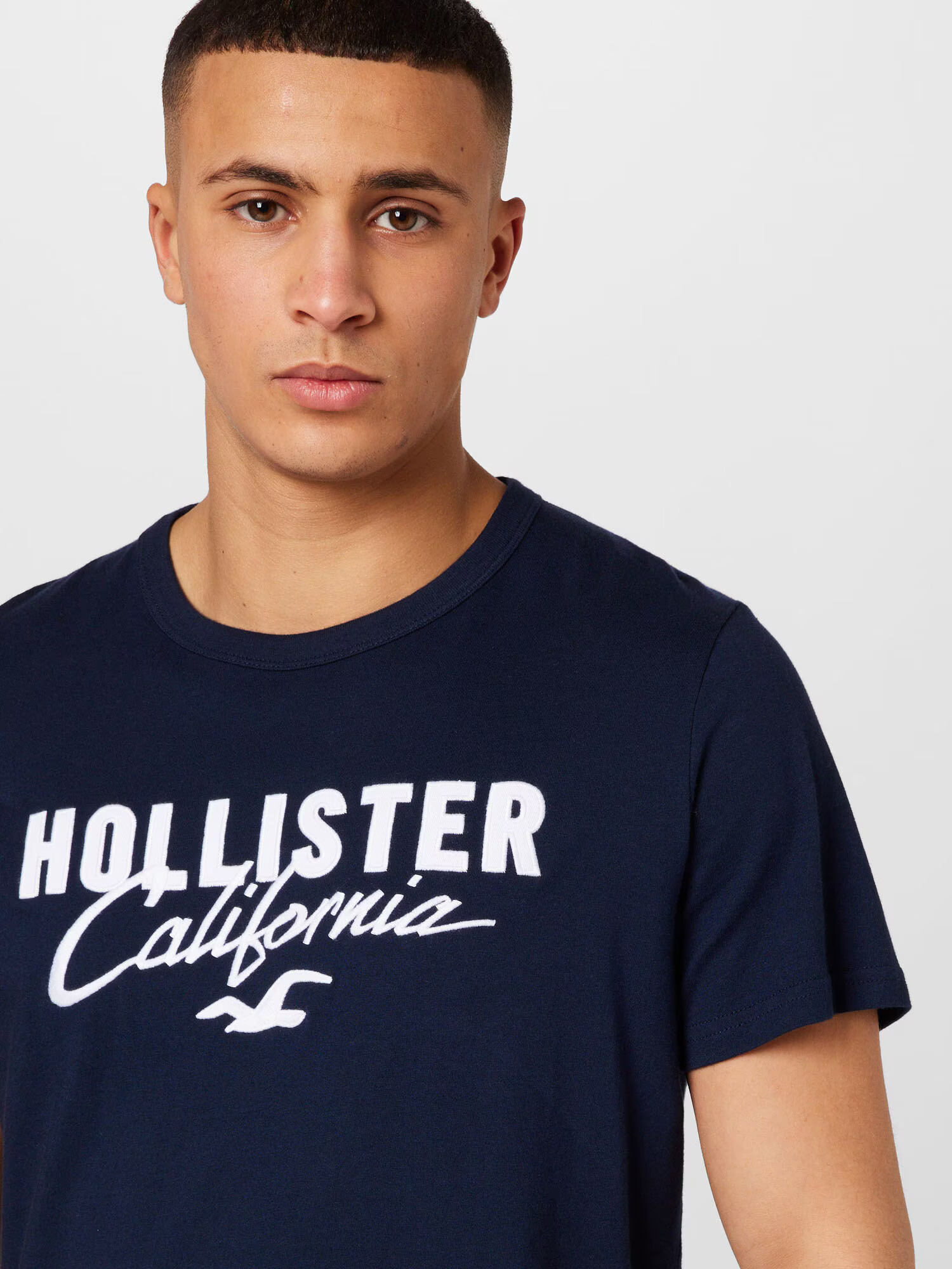 HOLLISTER Tricou albastru marin / alb - Pled.ro