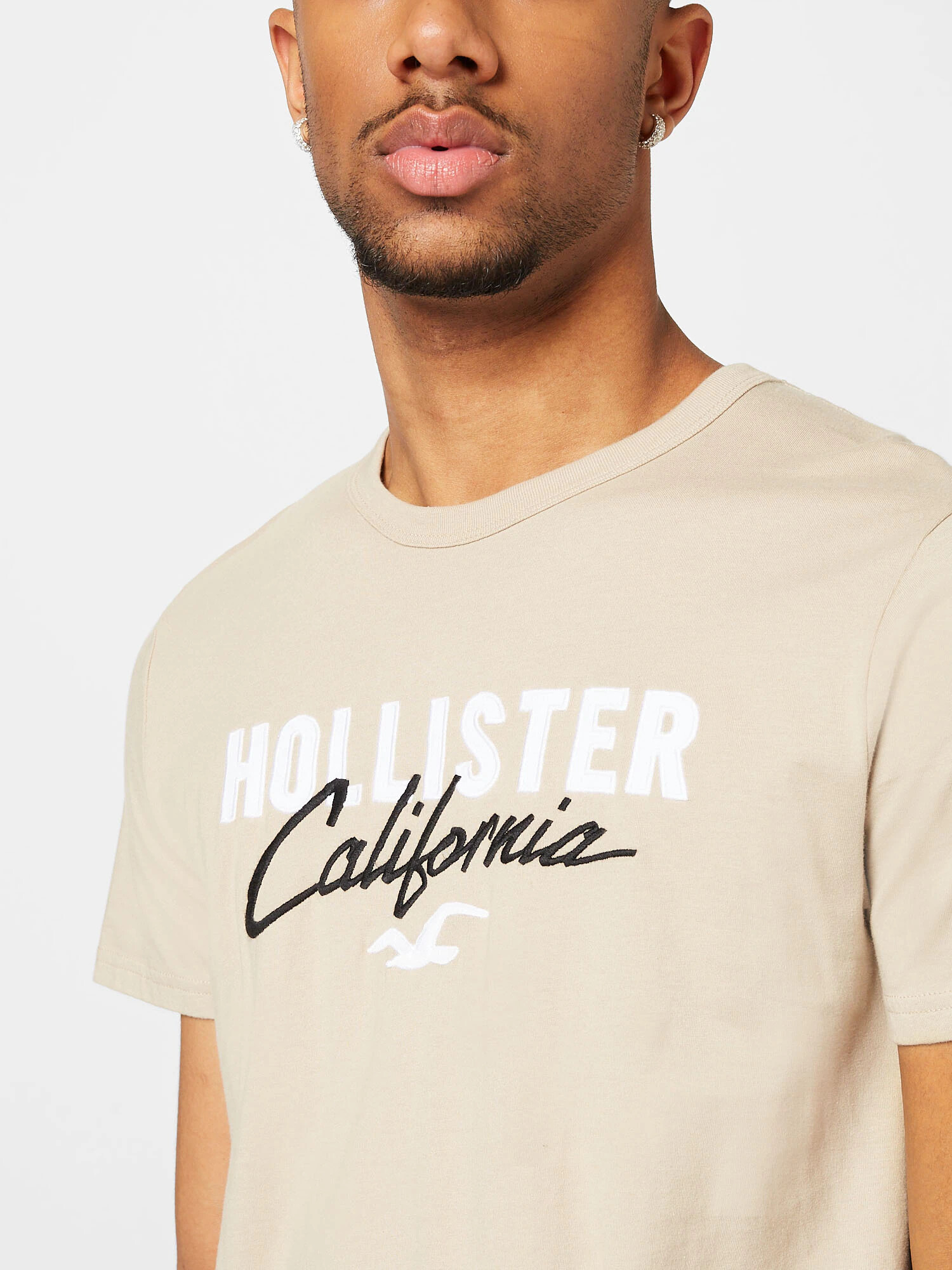 HOLLISTER Tricou bej / negru / alb - Pled.ro