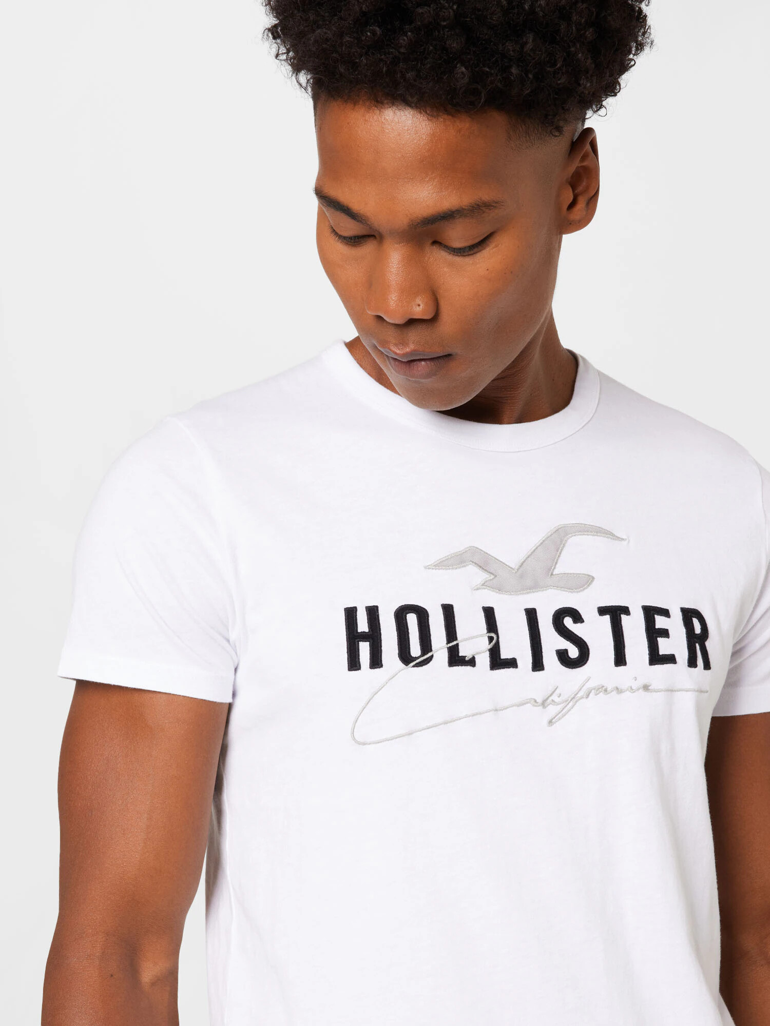 HOLLISTER Tricou gri deschis / negru / alb - Pled.ro