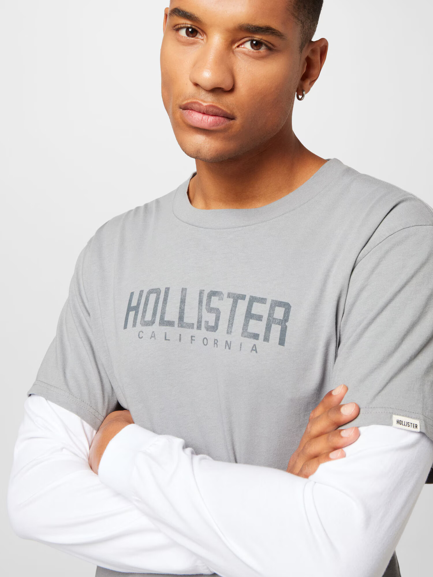 HOLLISTER Tricou gri / gri bazalt / alb - Pled.ro