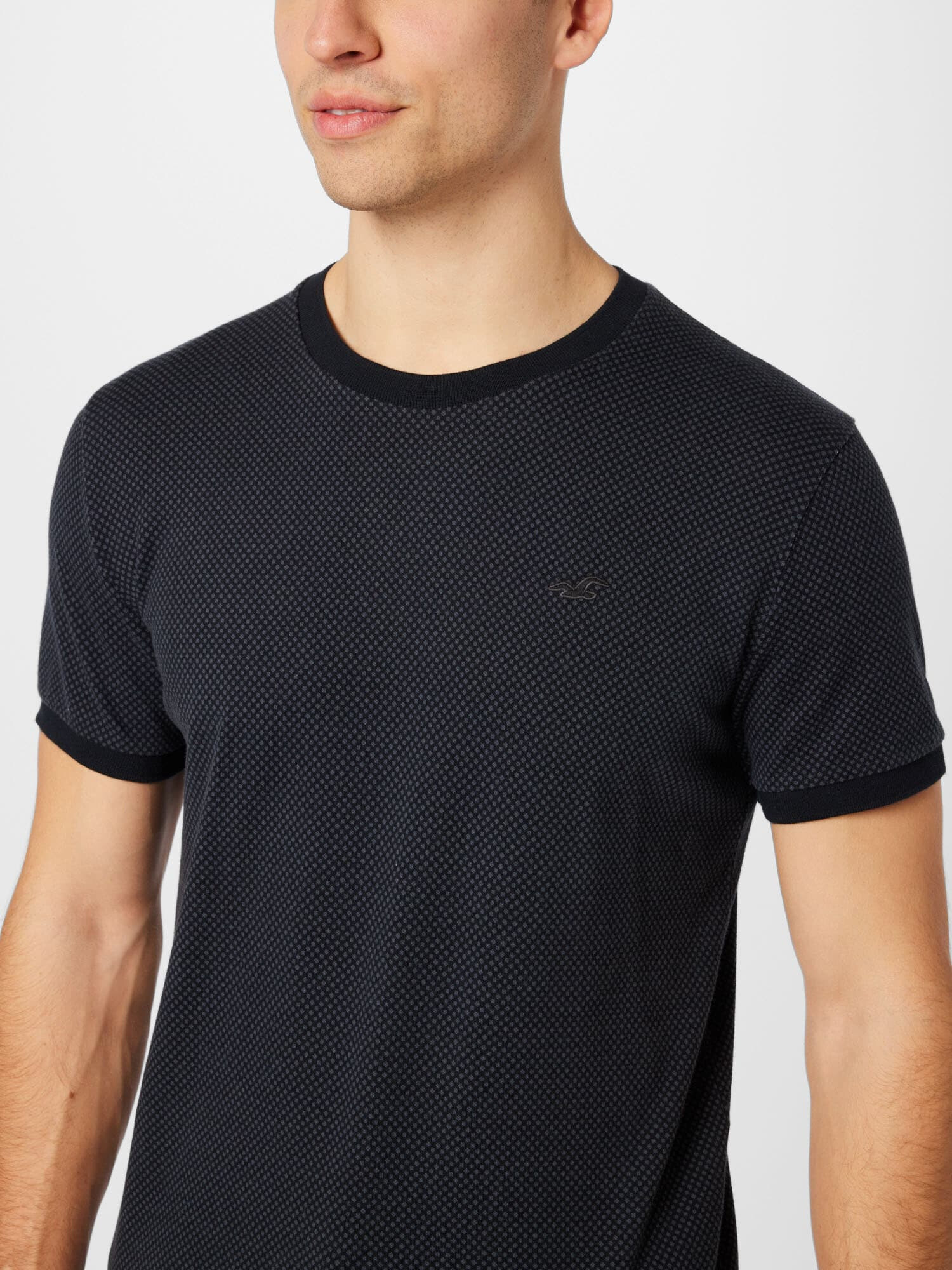 HOLLISTER Tricou gri / negru - Pled.ro