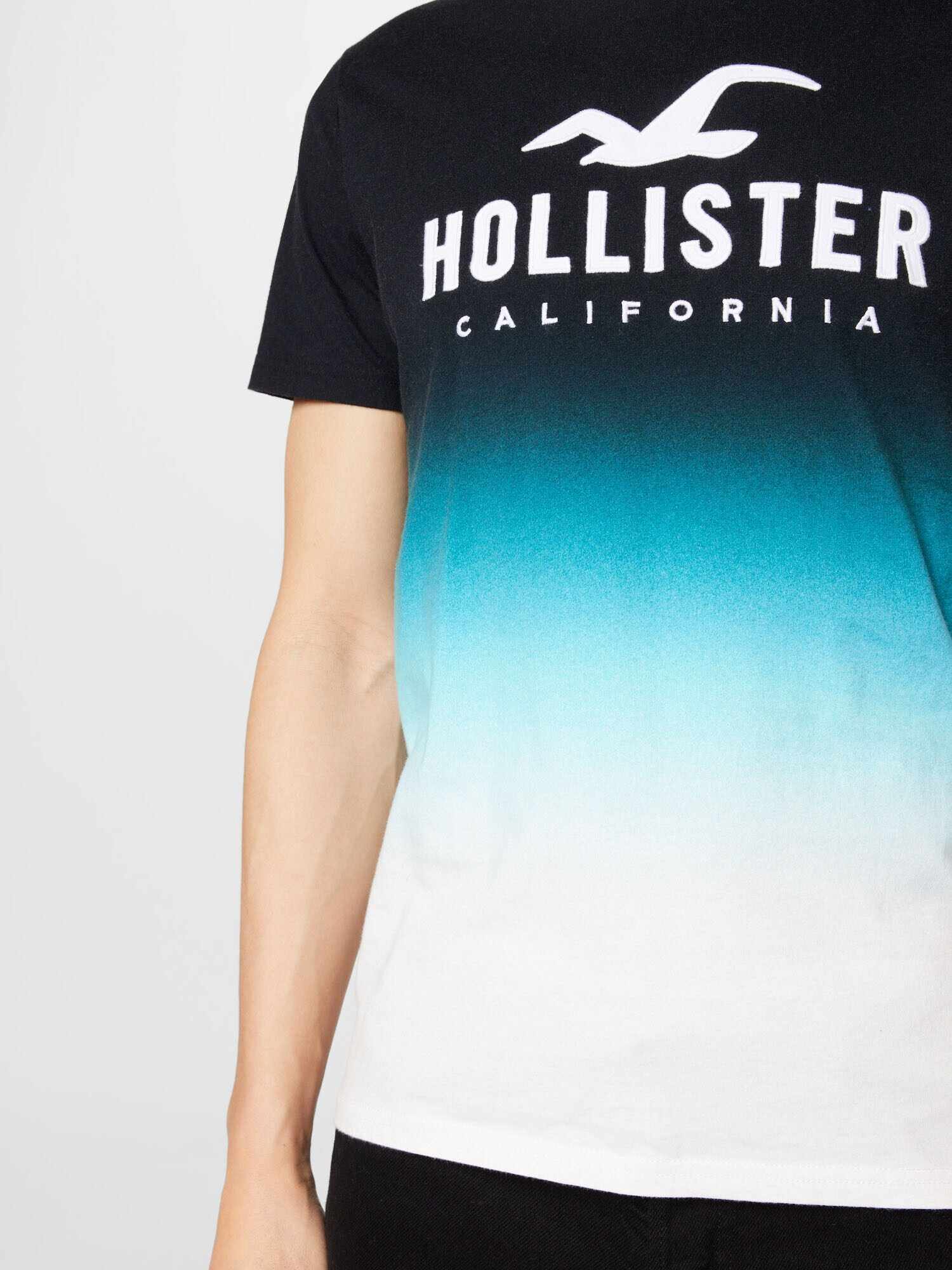 HOLLISTER Tricou turcoaz / cyan / negru / alb - Pled.ro