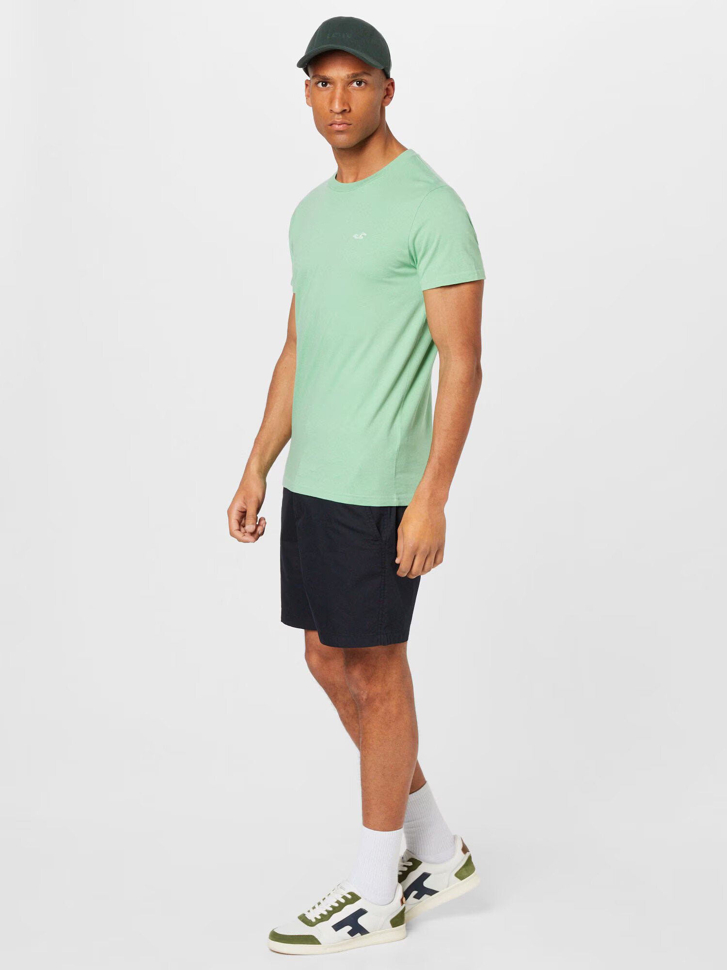 HOLLISTER Tricou verde deschis / alb - Pled.ro