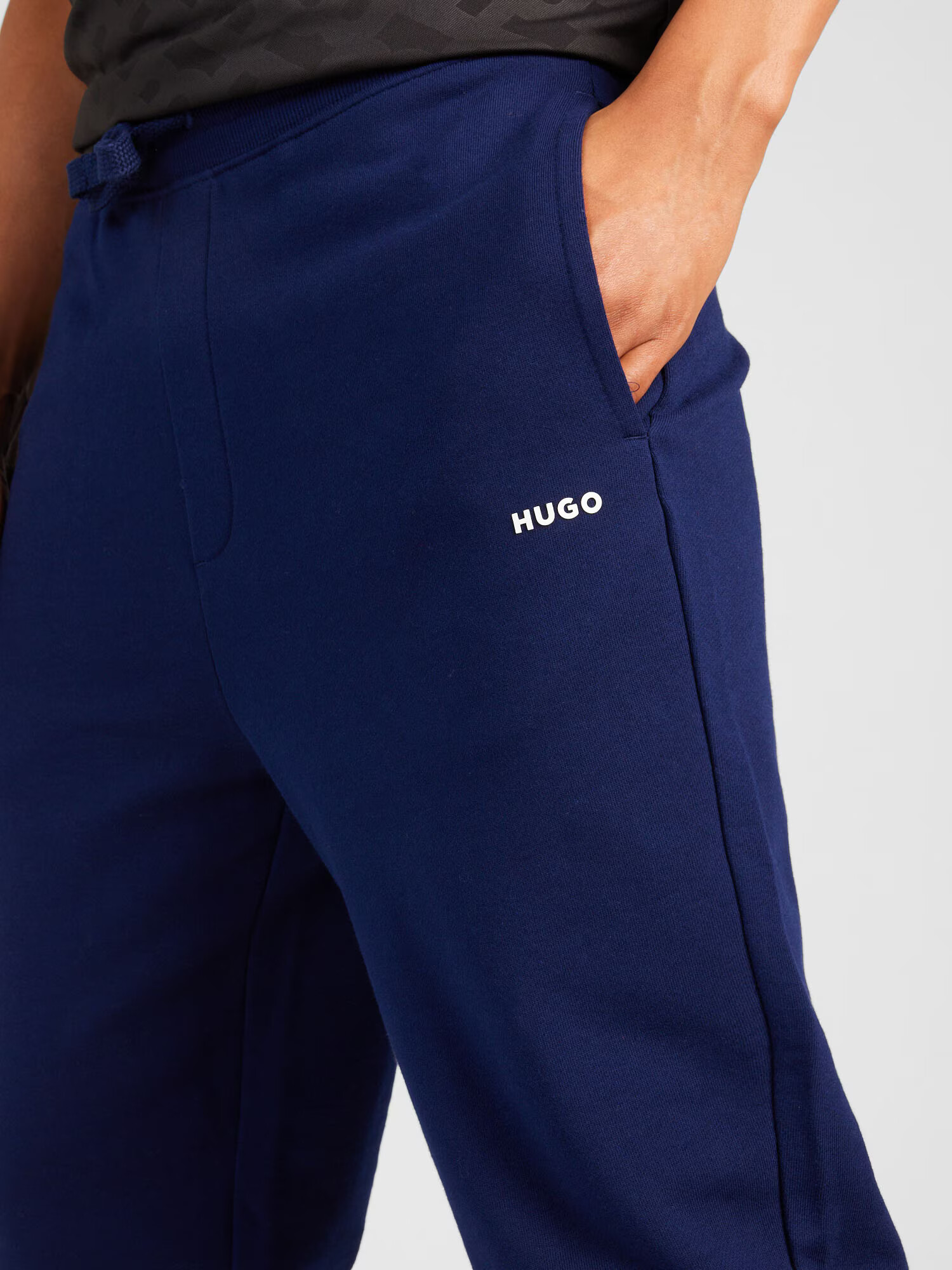 HUGO Red Pantaloni 'Dayote' bleumarin / alb - Pled.ro