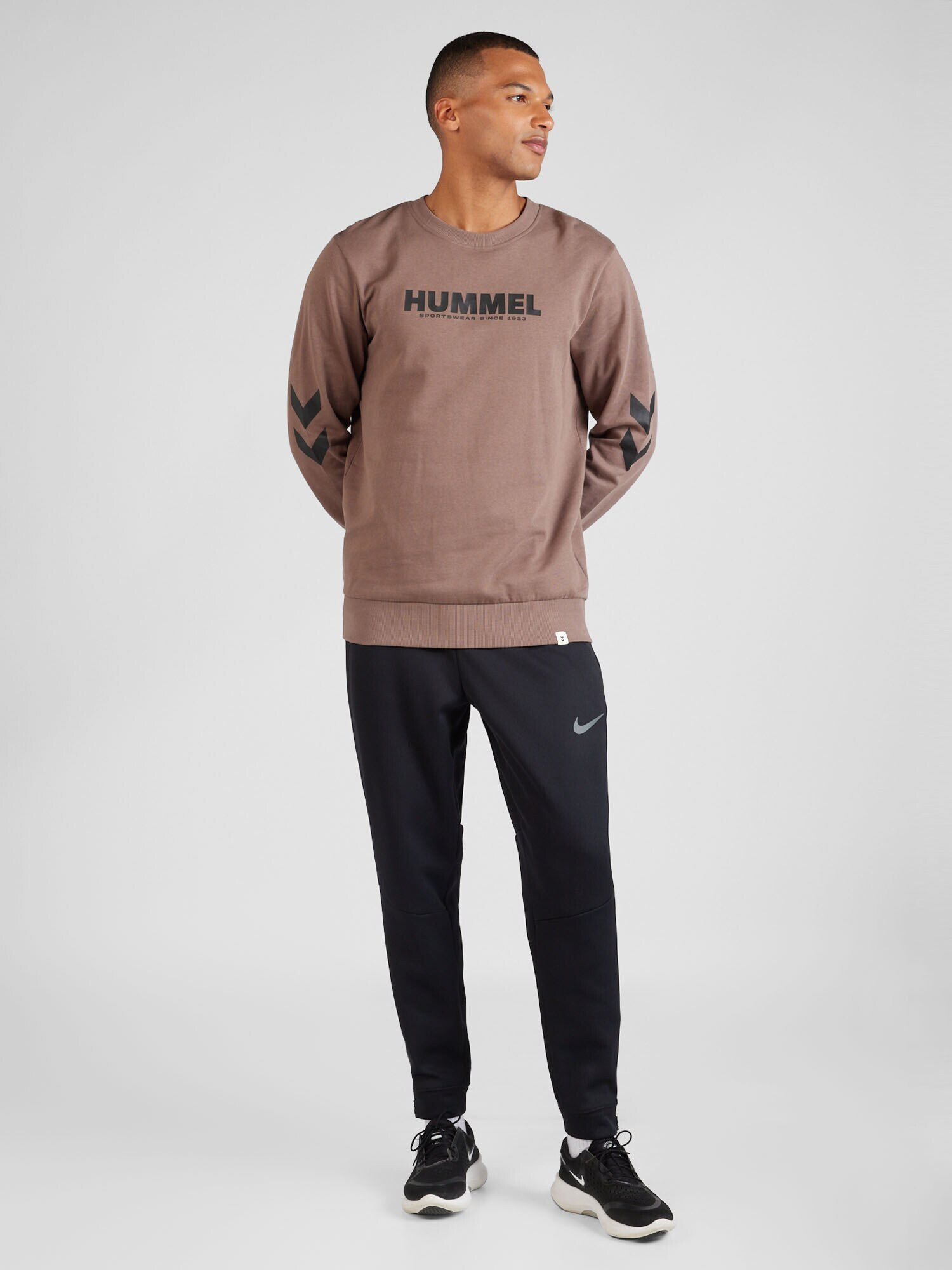 Hummel Hanorac sport 'LEGACY' pământiu / negru - Pled.ro