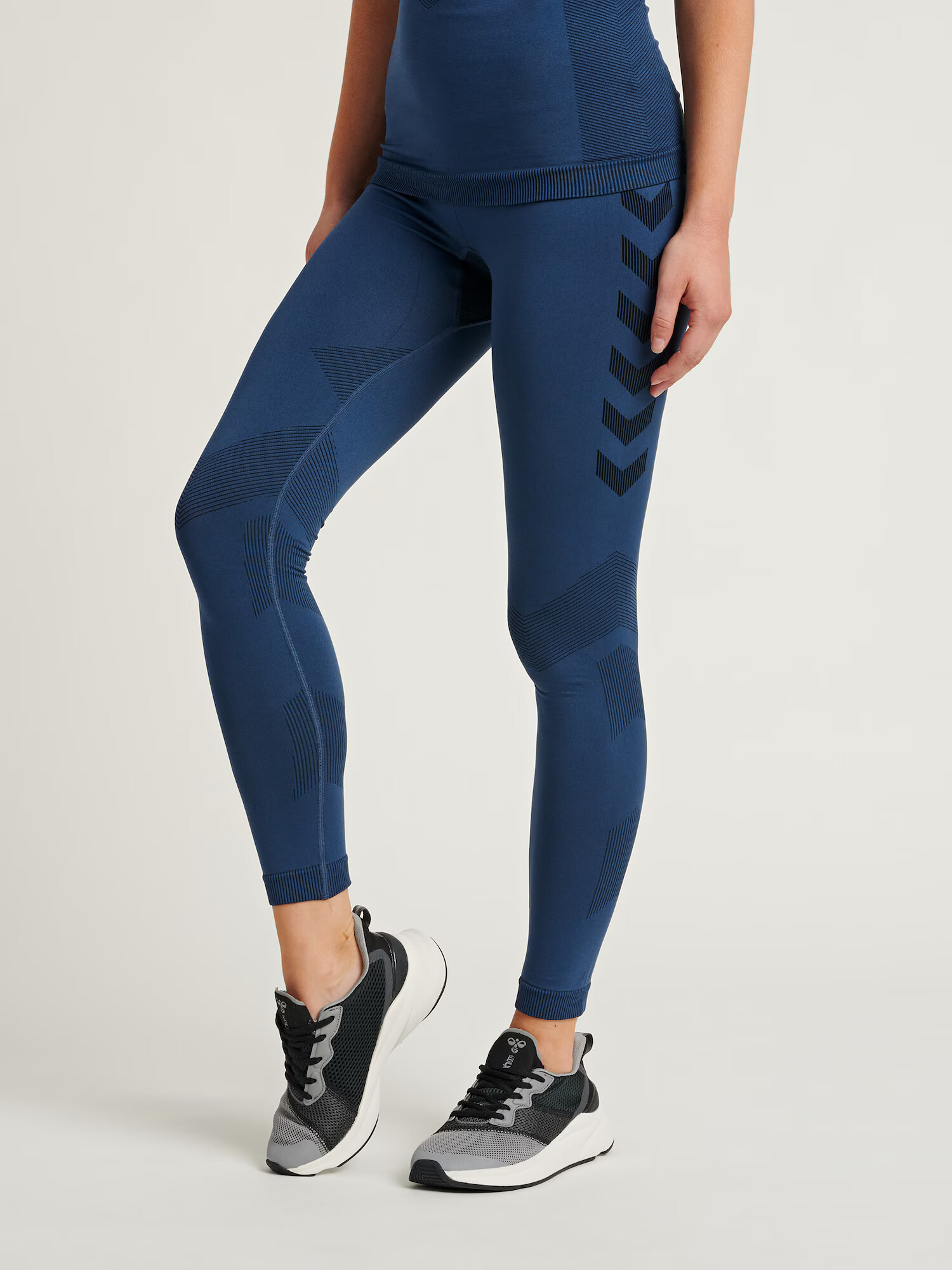 Hummel Pantaloni sport 'First' albastru închis / negru - Pled.ro