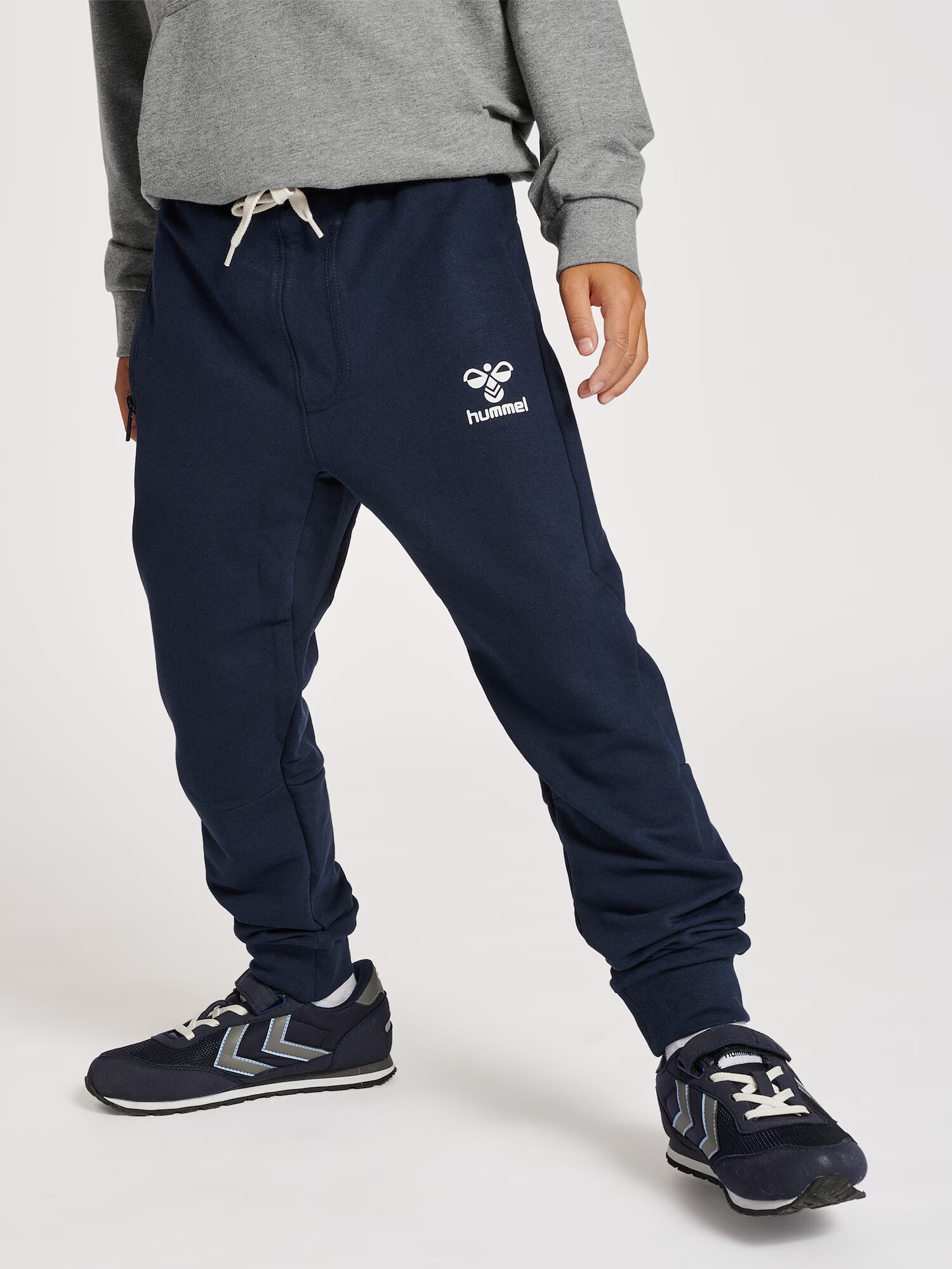 Hummel Pantaloni albastru noapte / alb - Pled.ro