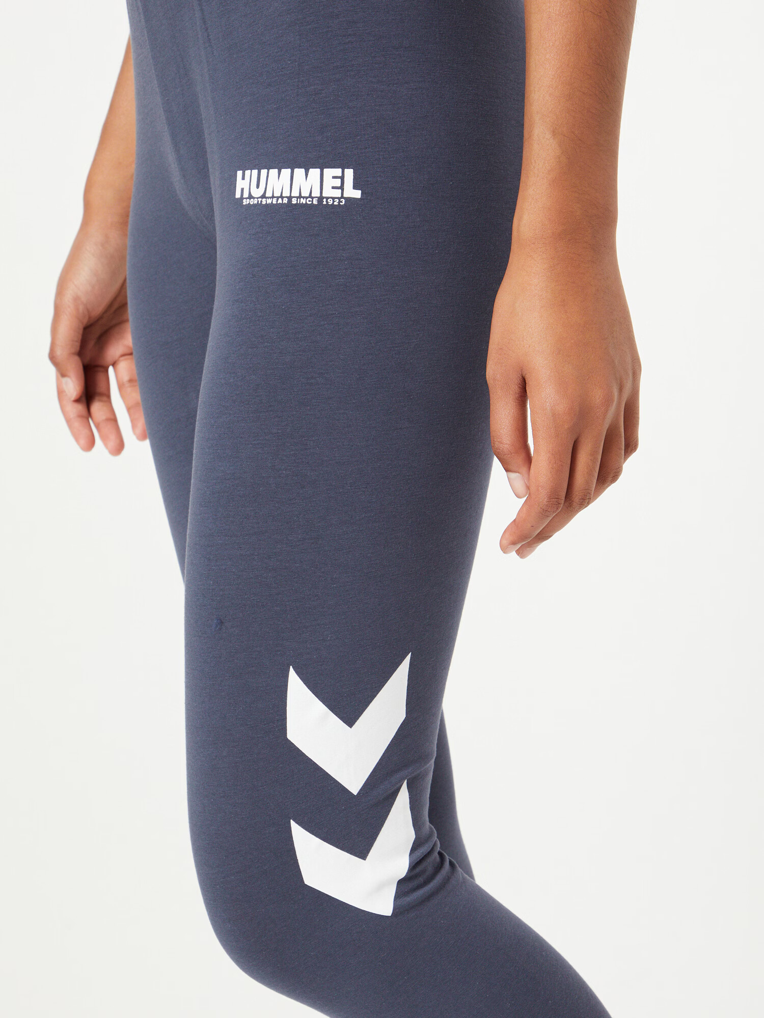 Hummel Pantaloni sport albastru porumbel / alb - Pled.ro