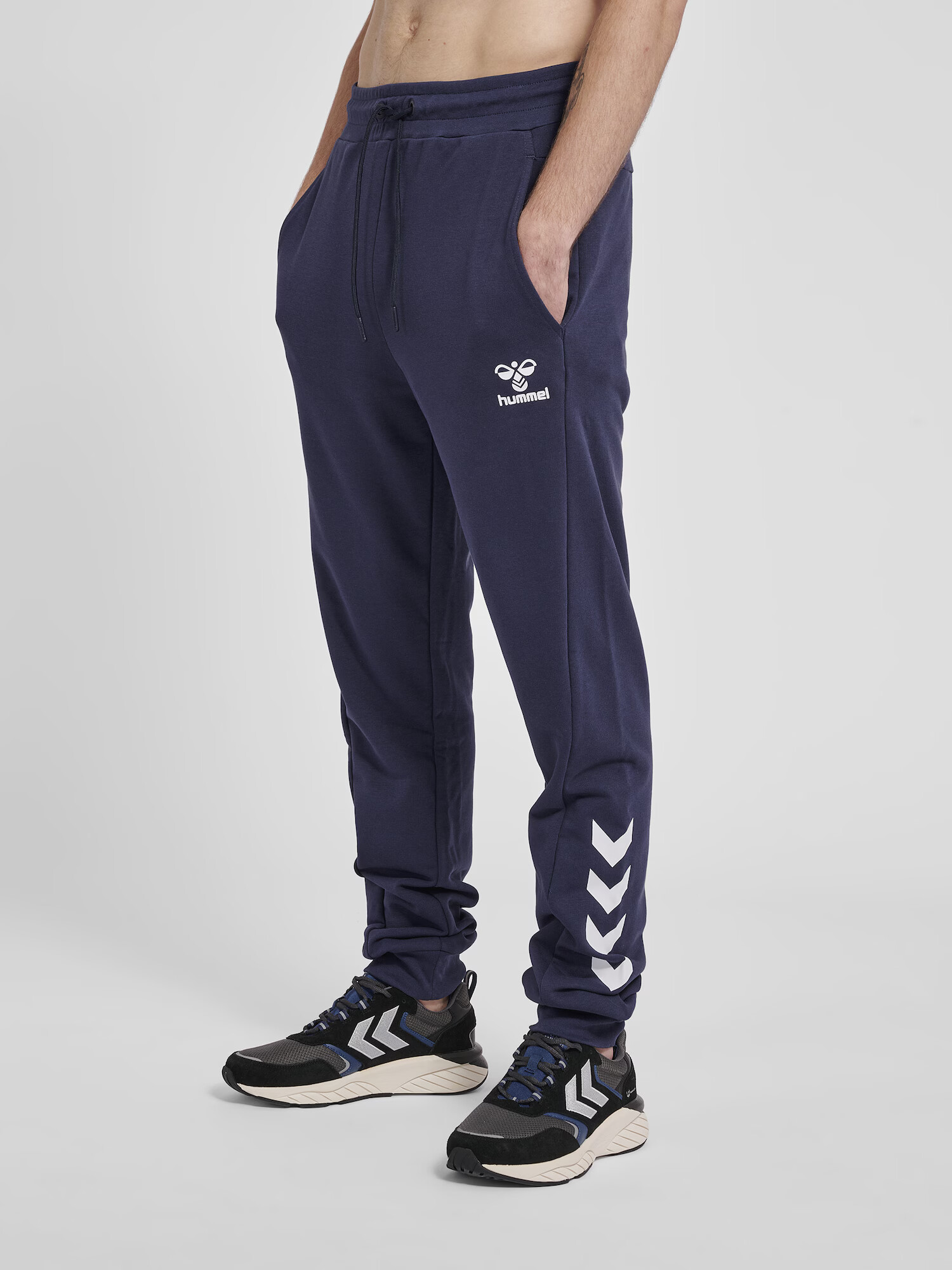 Hummel Pantaloni sport bleumarin / alb - Pled.ro