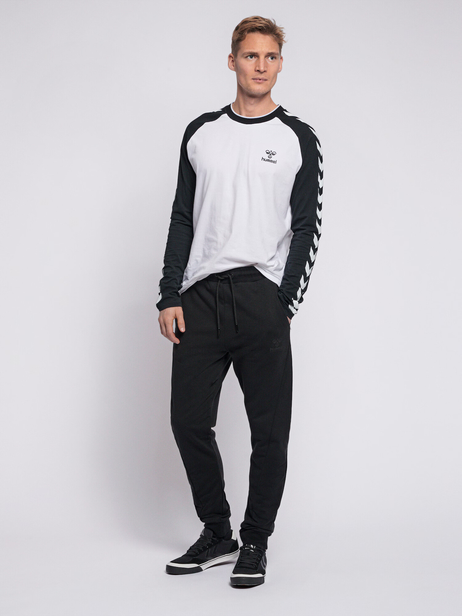 Hummel Pantaloni sport gri grafit / negru - Pled.ro