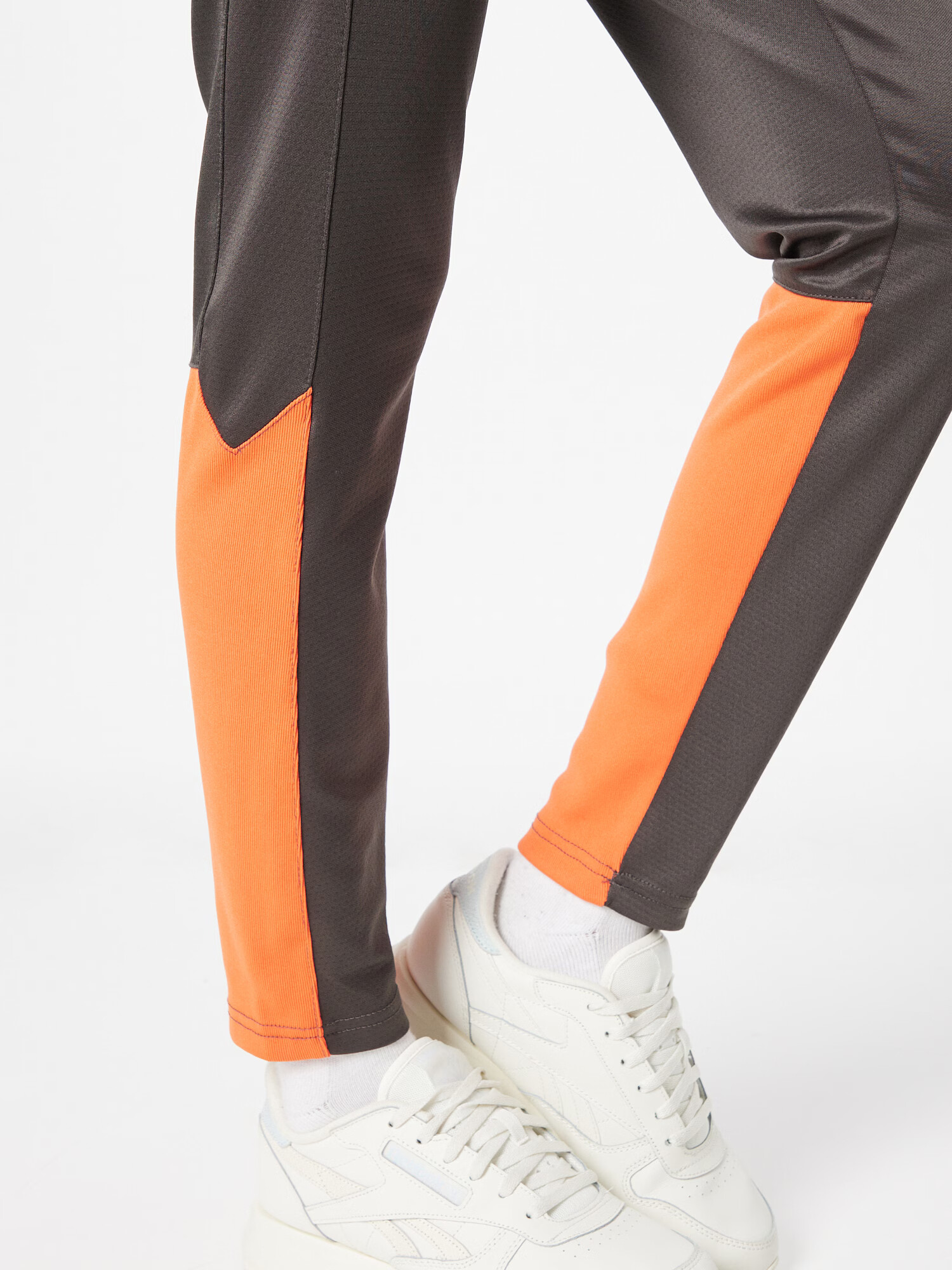 Hummel Pantaloni sport gri închis / portocaliu / portocaliu neon - Pled.ro