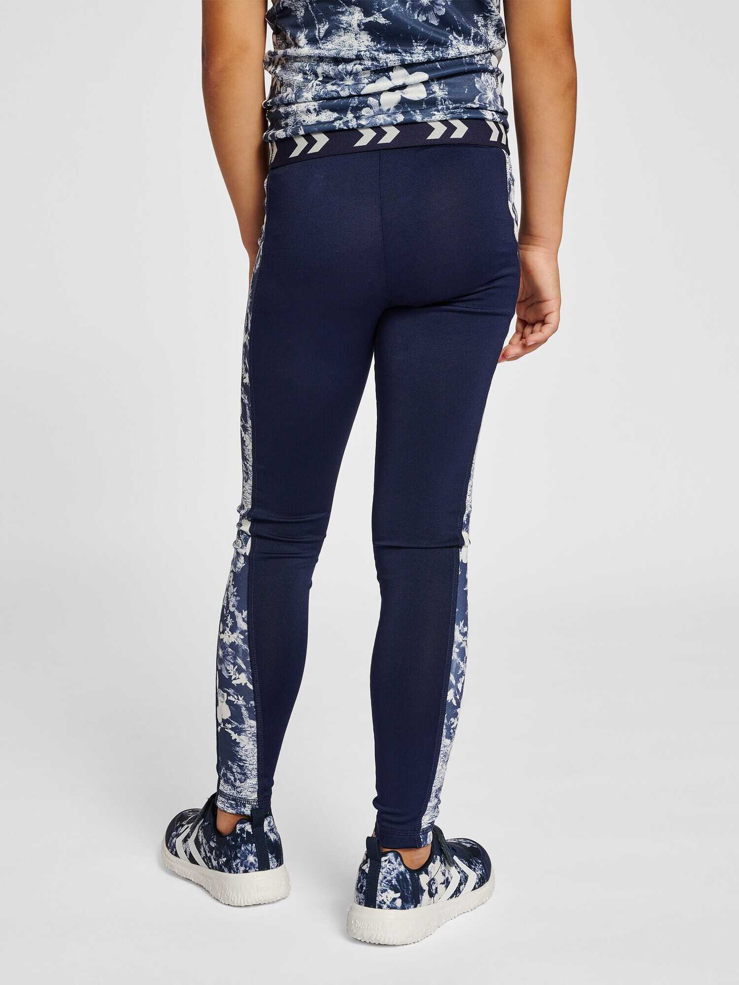 Hummel Pantaloni sport 'Nanna' albastru marin / alb - Pled.ro