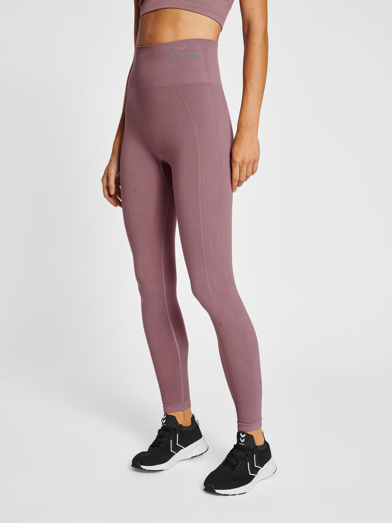 Hummel Pantaloni sport 'Tif' roșu-violet / negru - Pled.ro