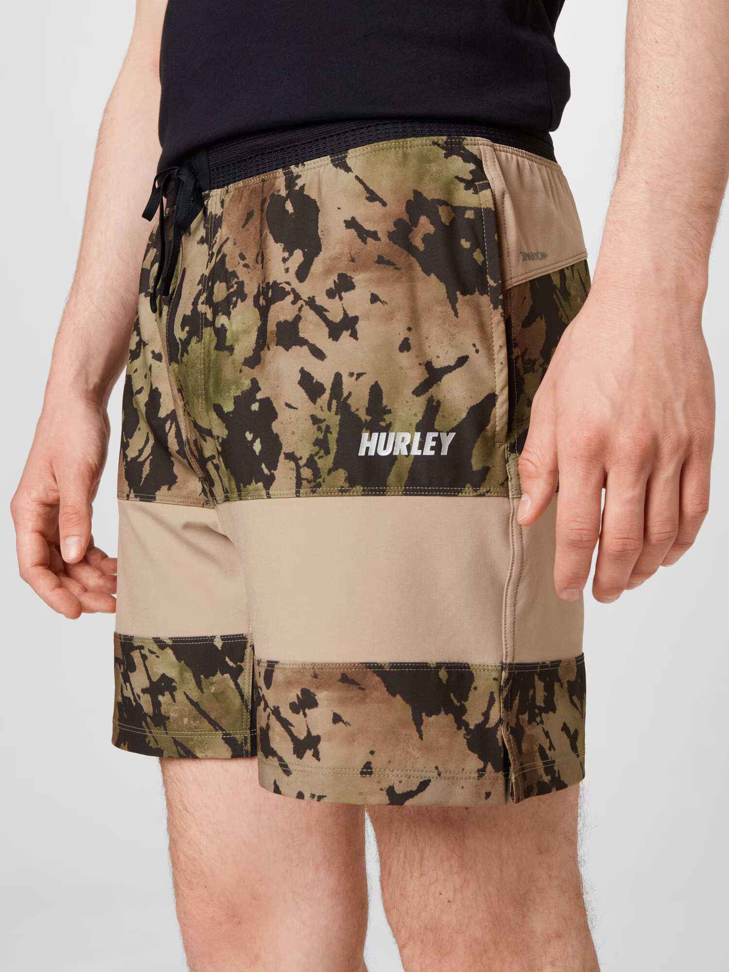 Hurley Pantaloni sport bej deschis / maro închis / kaki - Pled.ro