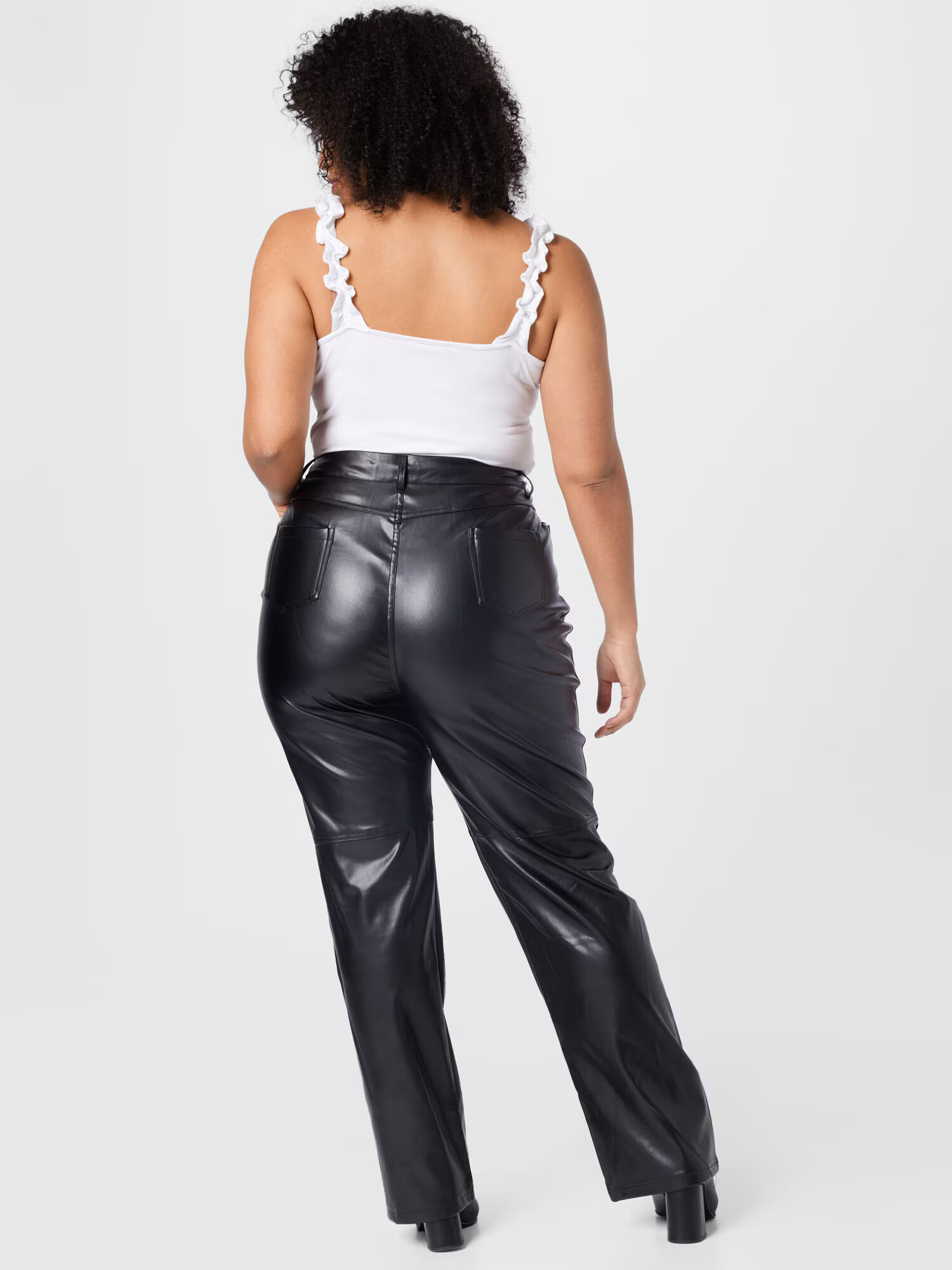 In The Style Curve Pantaloni 'JAC JOSSA' negru - Pled.ro