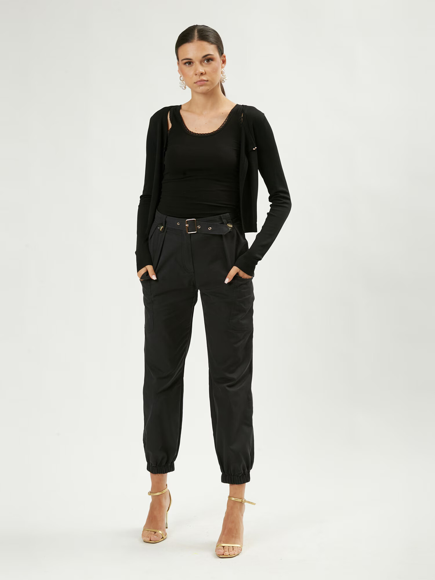 Influencer Geacă tricotată ' Cropped basic cardigan ' negru - Pled.ro