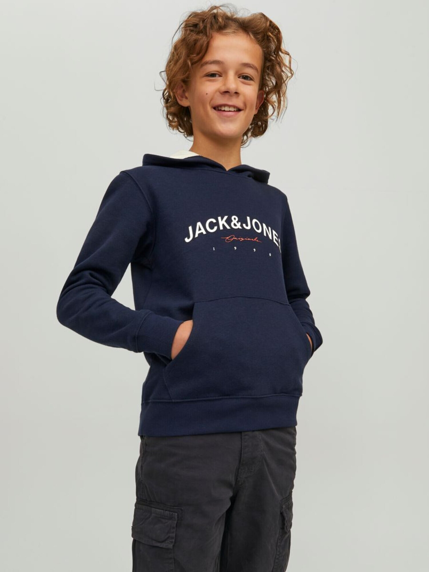 Jack & Jones Junior Bluză de molton 'Friday' albastru închis / roșu carmin / alb - Pled.ro