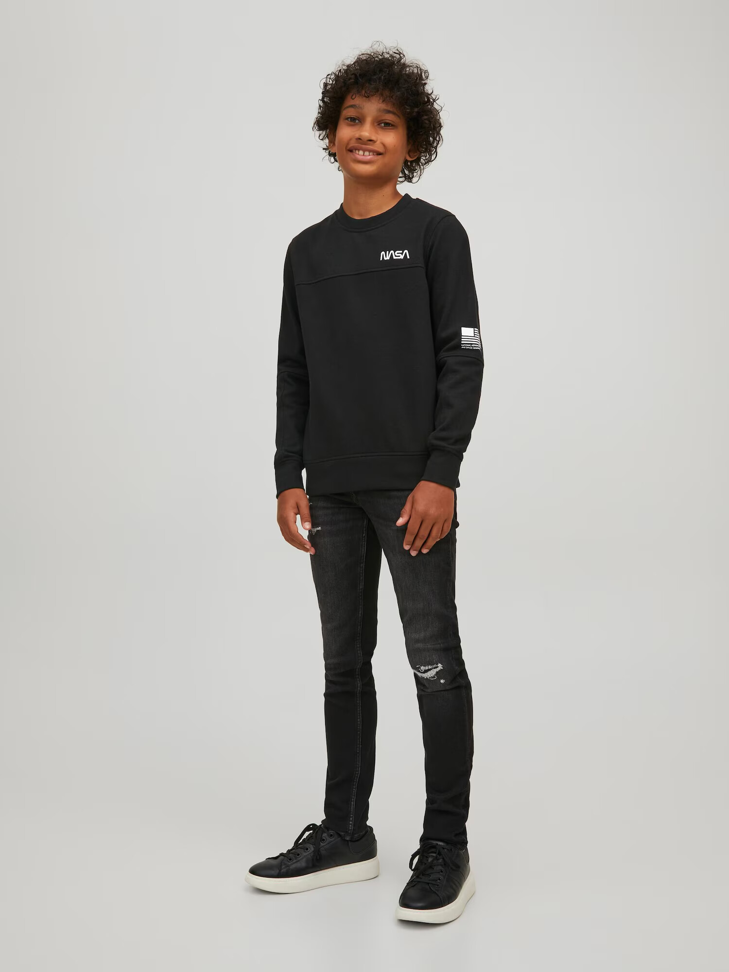 Jack & Jones Junior Bluză de molton 'Nasa' negru / alb - Pled.ro