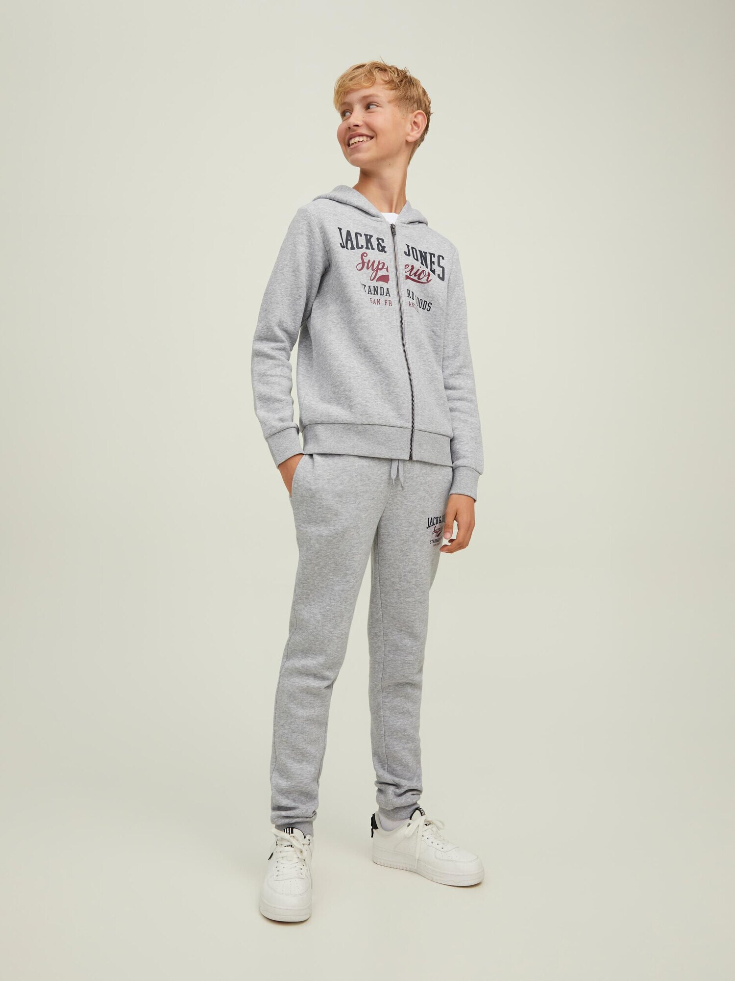 Jack & Jones Junior Hanorac 'Logo' gri amestecat / roșu / negru - Pled.ro