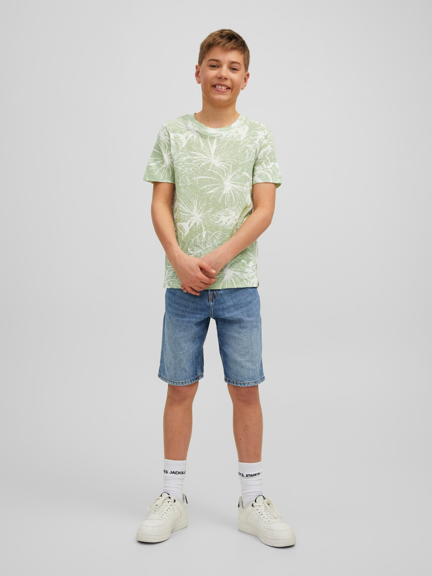 Jack & Jones Junior Tricou 'Breezy' verde pastel / alb - Pled.ro