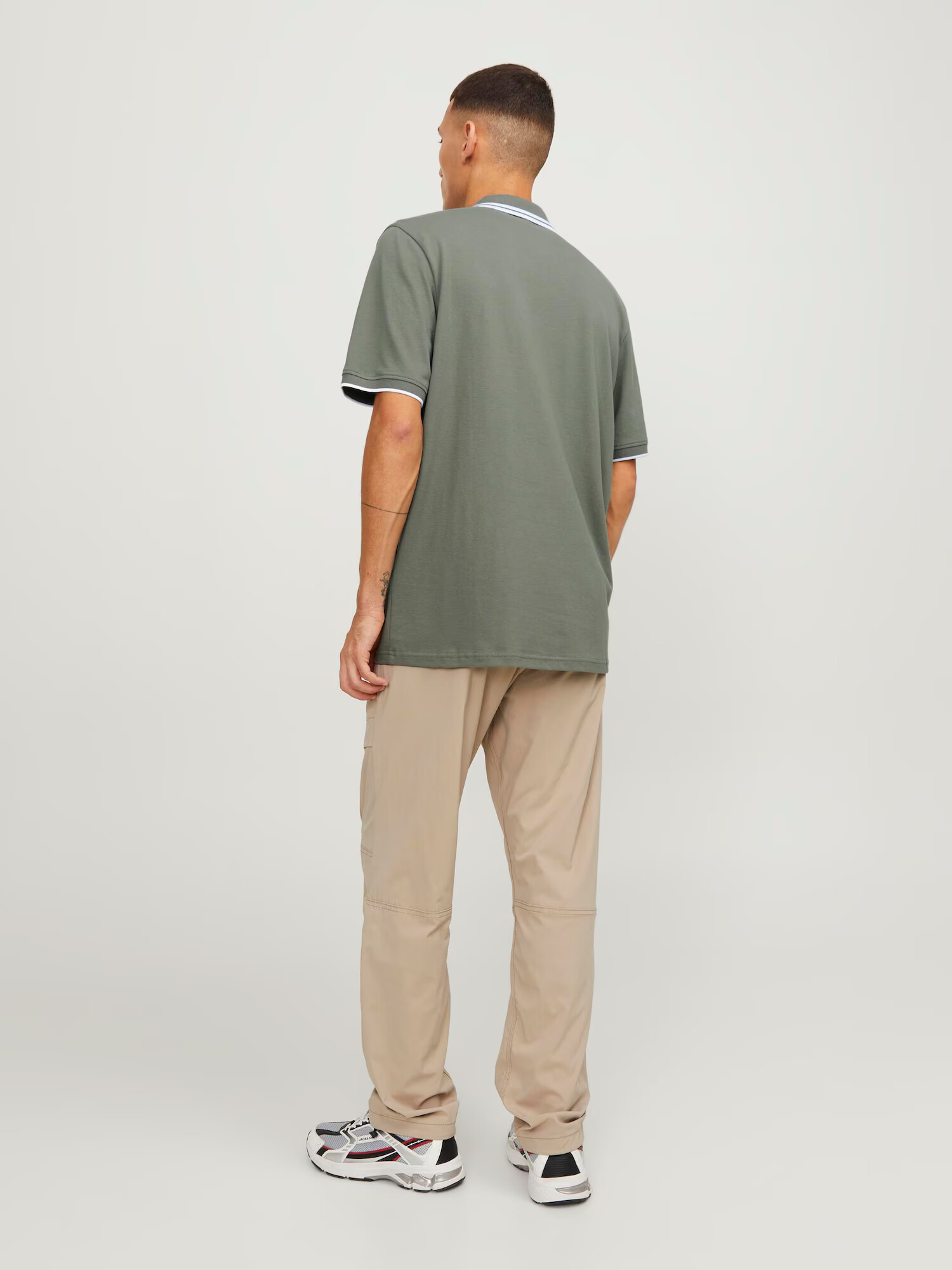 JACK & JONES Tricou 'HASS' verde pastel / alb - Pled.ro