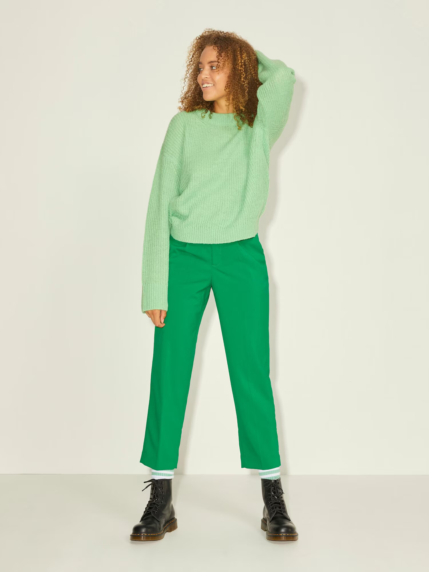 JJXX Pantaloni cutați 'JXCHLOE' verde - Pled.ro