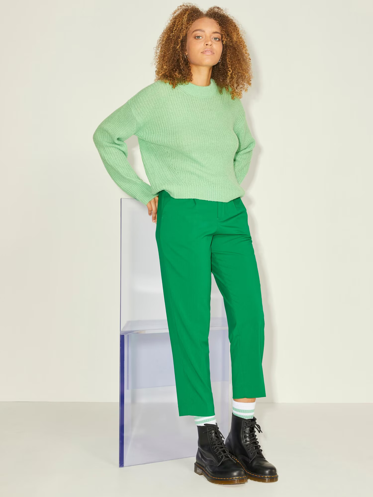 JJXX Pantaloni cutați 'JXCHLOE' verde - Pled.ro