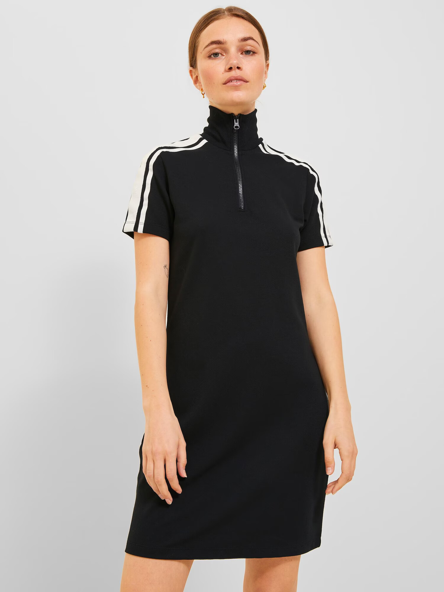 JJXX Rochie 'Wood' negru / alb - Pled.ro