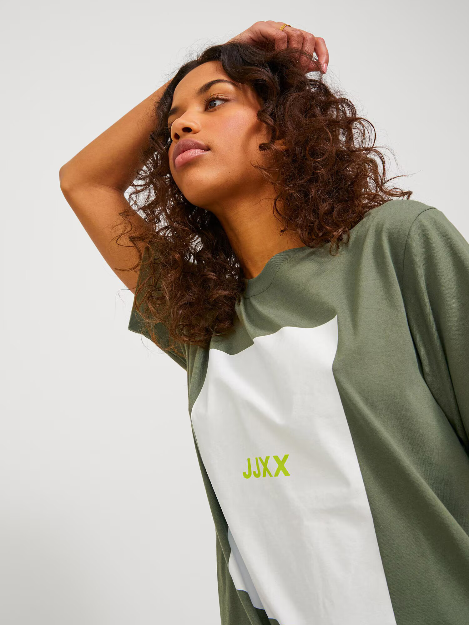 JJXX Tricou 'Amber' ecru / kaki / verde măr - Pled.ro