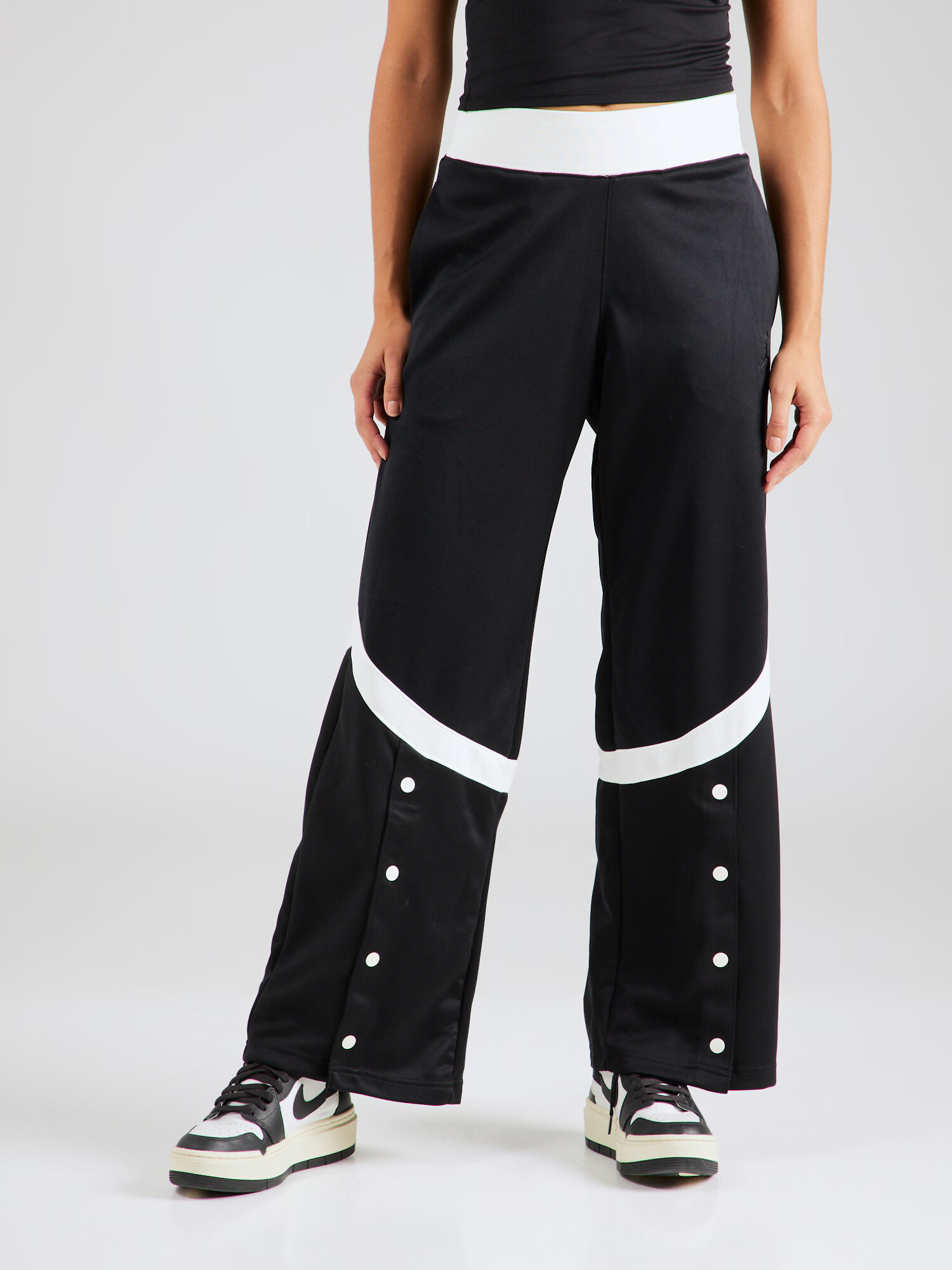 Jordan Pantaloni negru / alb - Pled.ro