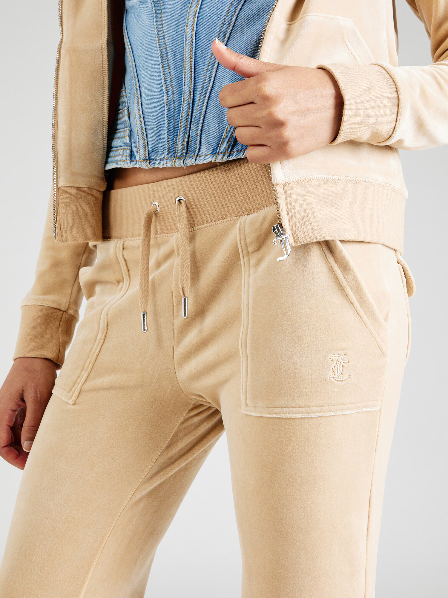 Juicy Couture Pantaloni 'DEL RAY' nisipiu - Pled.ro