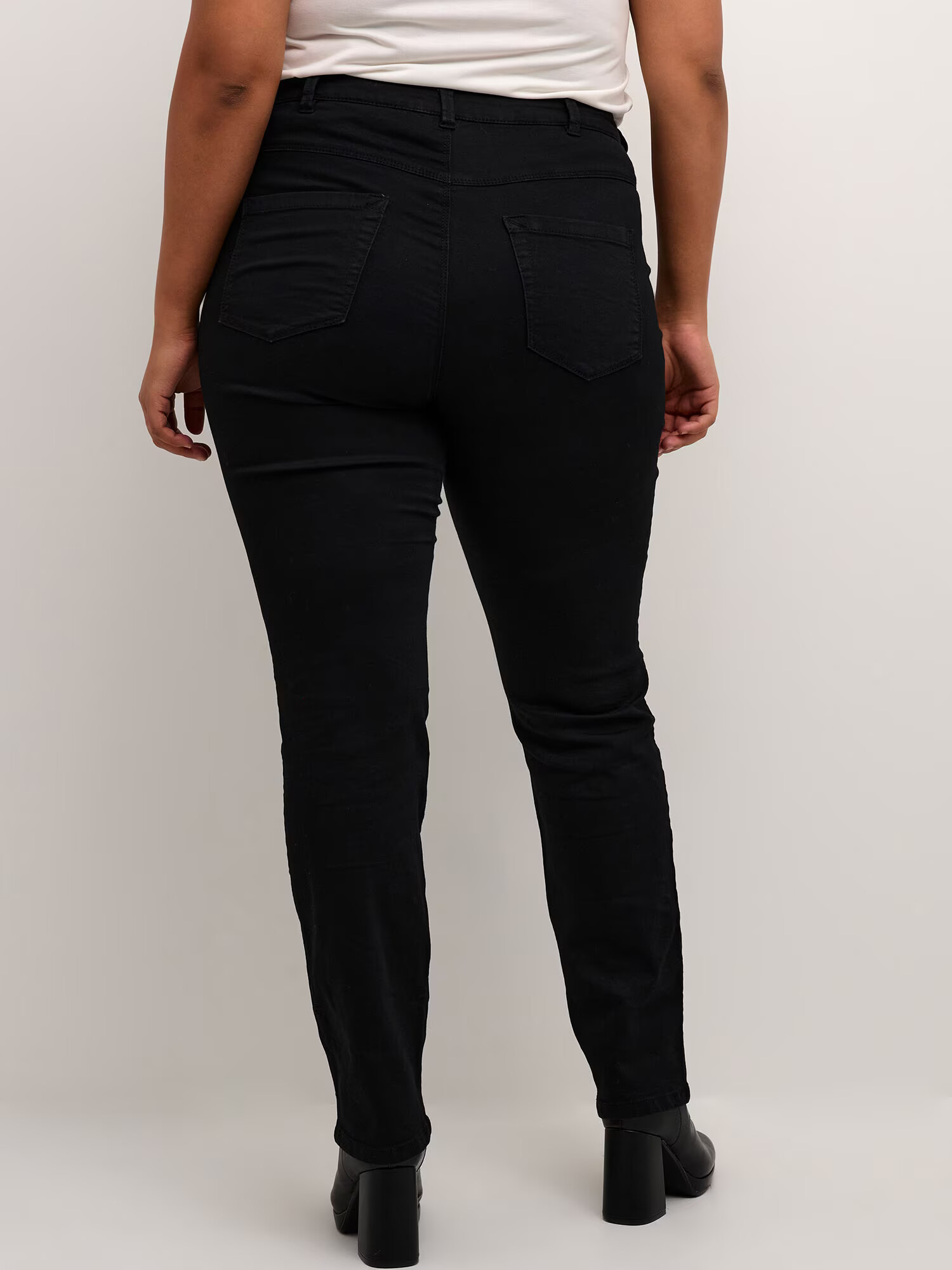 KAFFE CURVE Jeans 'Willa' negru denim - Pled.ro