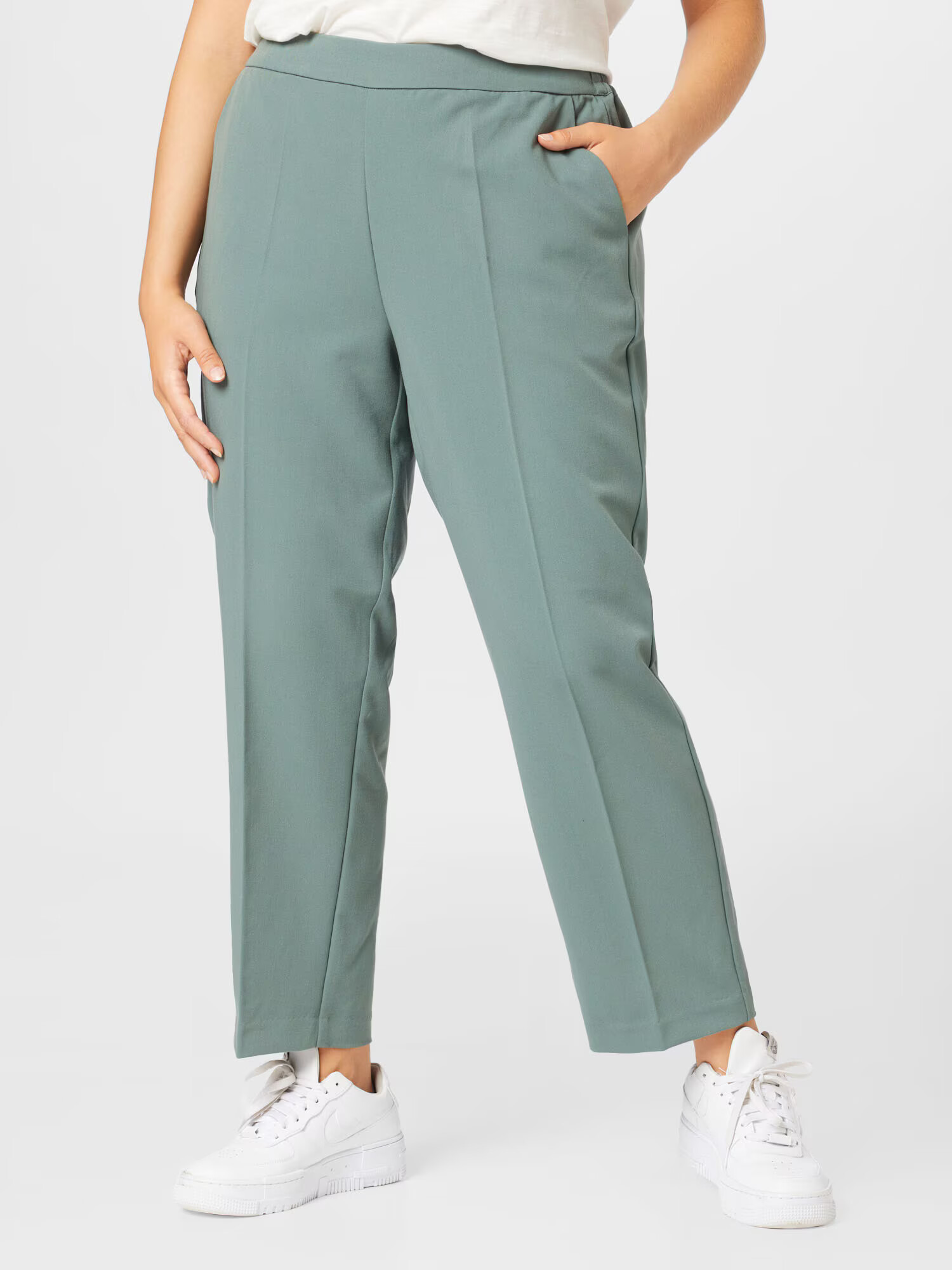 KAFFE CURVE Pantaloni cu dungă 'Sakira' verde pastel - Pled.ro