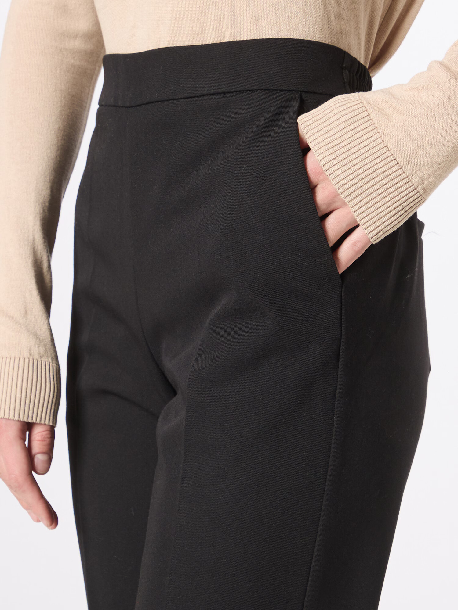 KAFFE CURVE Pantaloni cu dungă 'Sakura' negru - Pled.ro