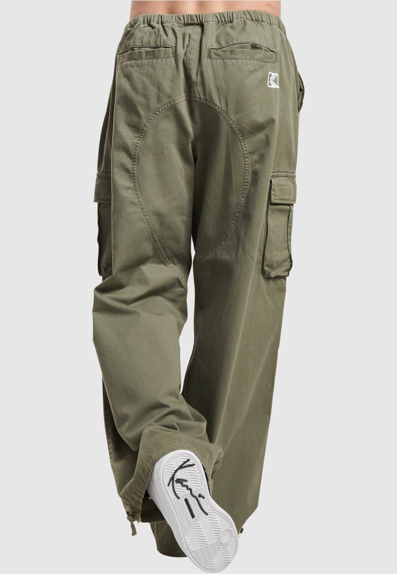 Karl Kani Pantaloni verde - Pled.ro