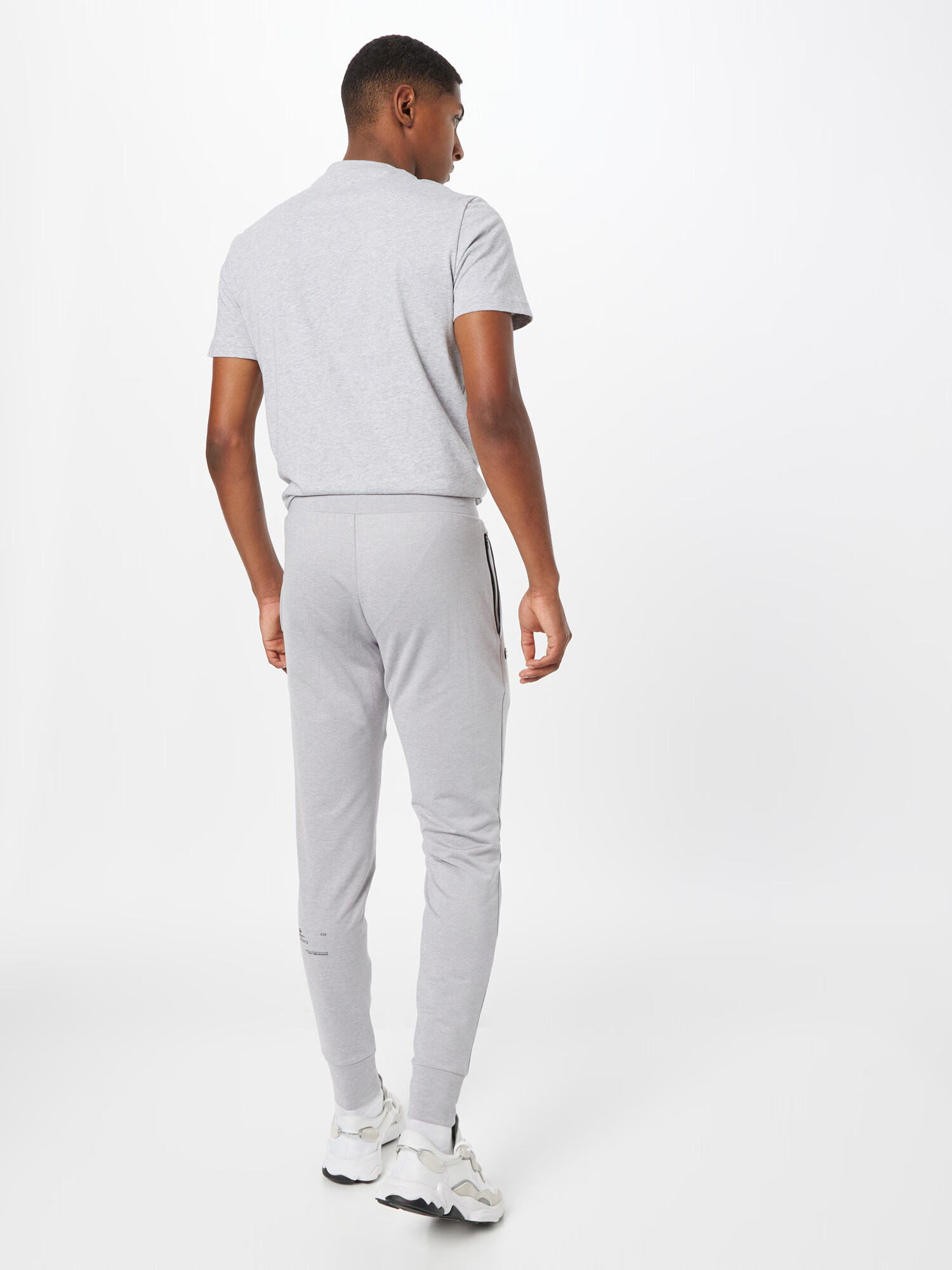 Lacoste Sport Pantaloni sport gri deschis - Pled.ro