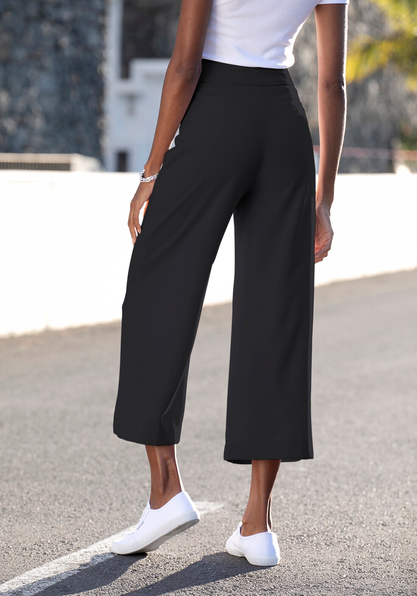 LASCANA Pantaloni negru - Pled.ro