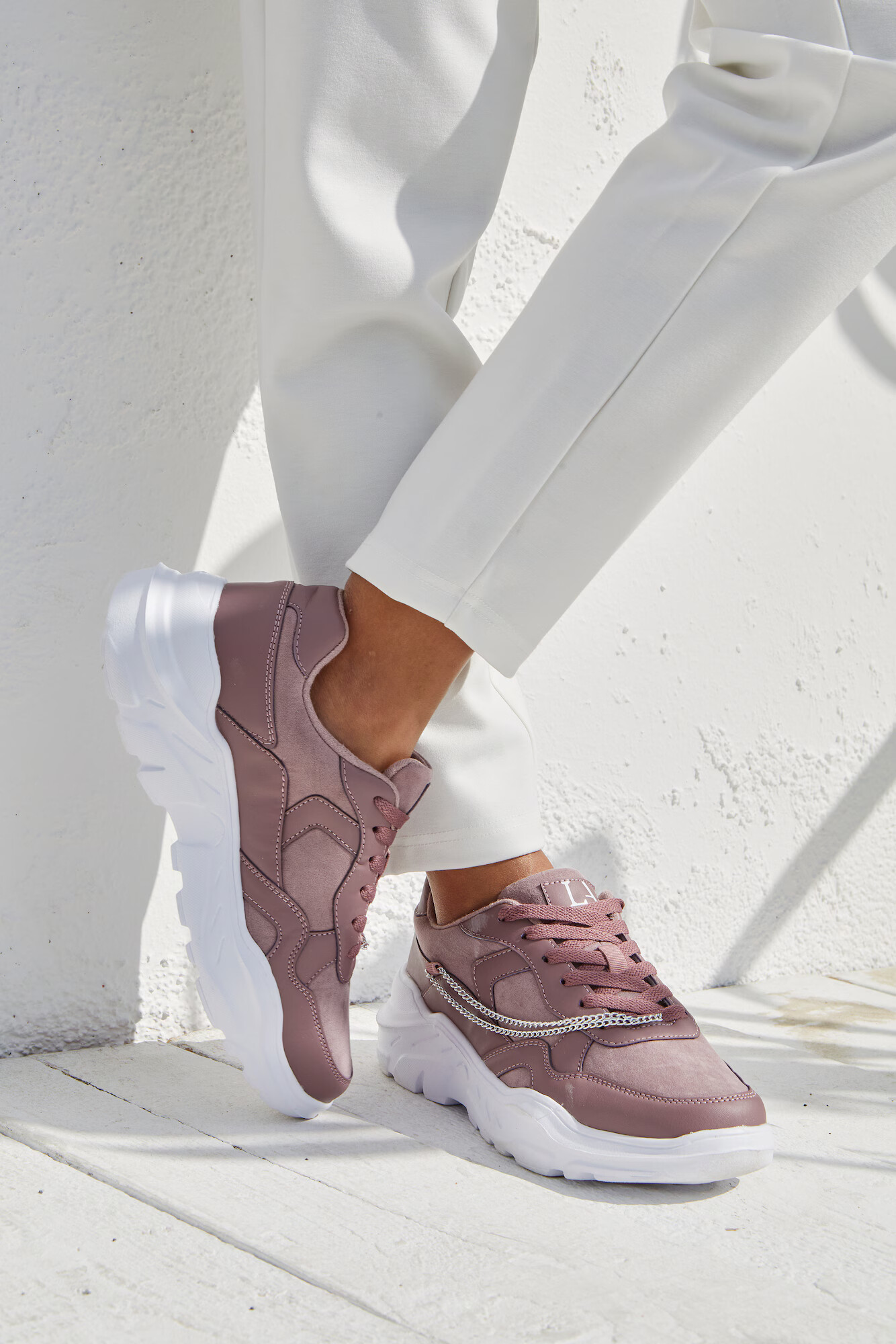 LASCANA Sneaker low mauve - Pled.ro