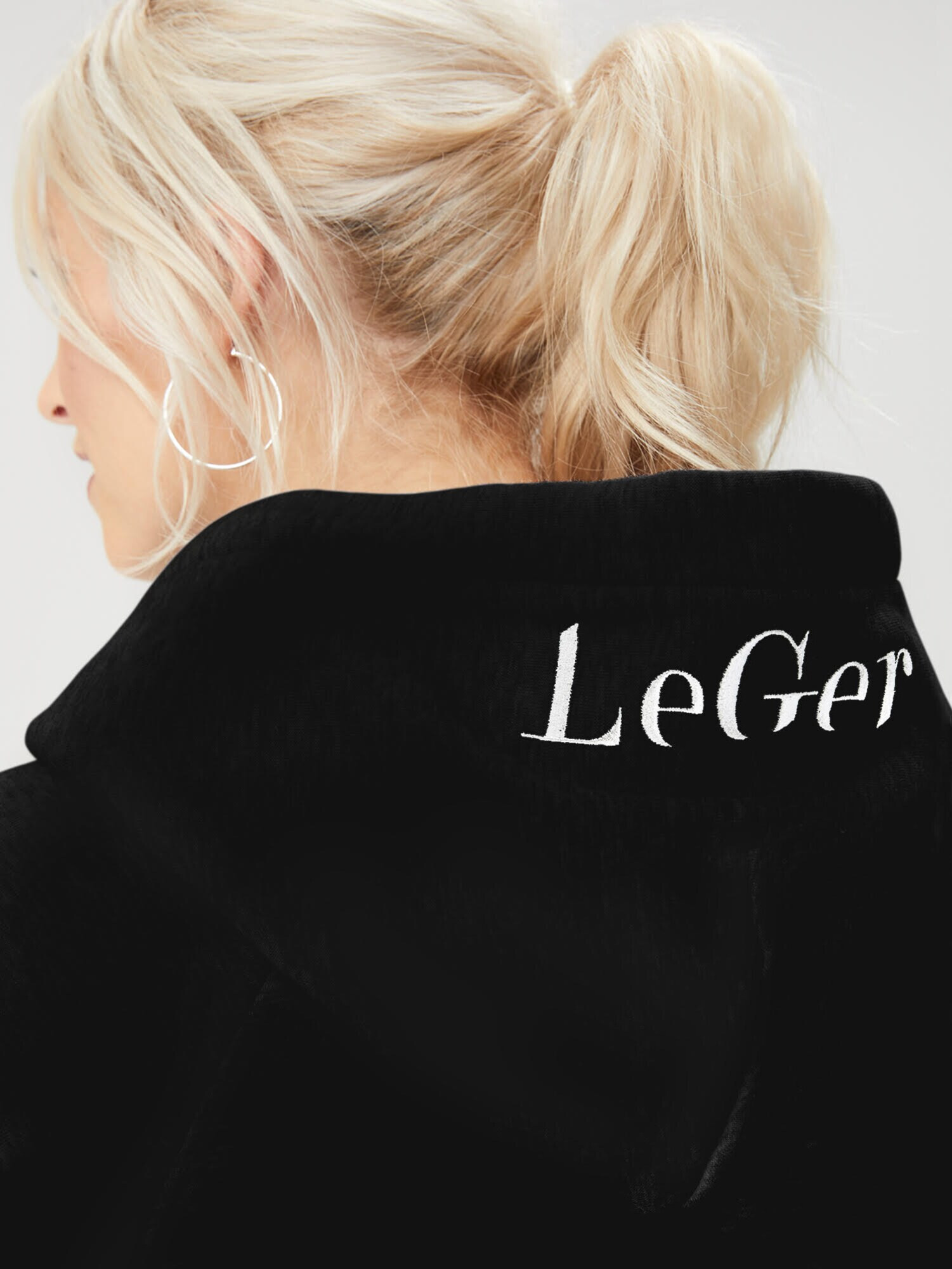 LeGer by Lena Gercke Bluză de molton 'Hayley' negru - Pled.ro