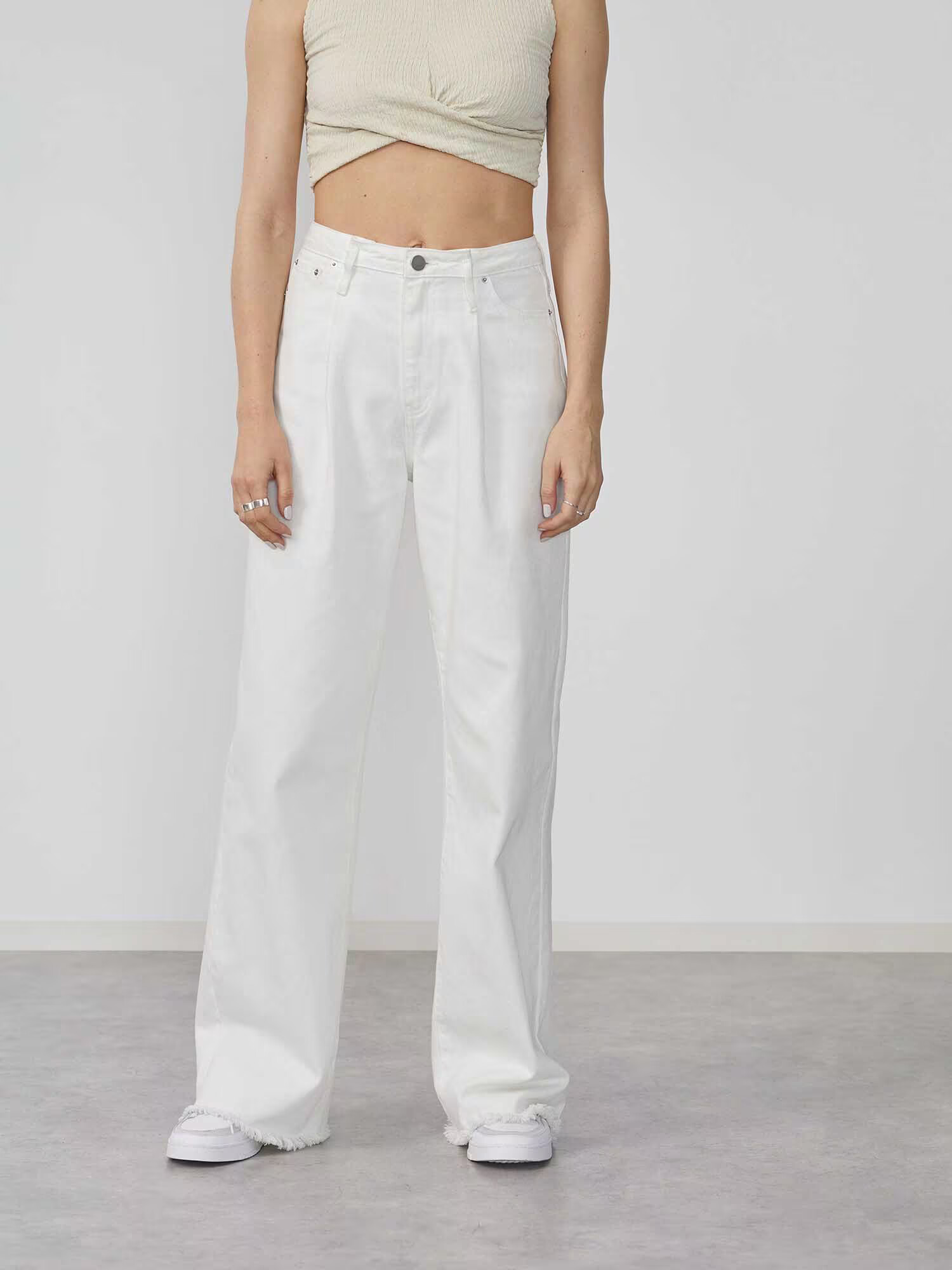 LeGer by Lena Gercke Pantaloni cu cute 'Greta' alb - Pled.ro