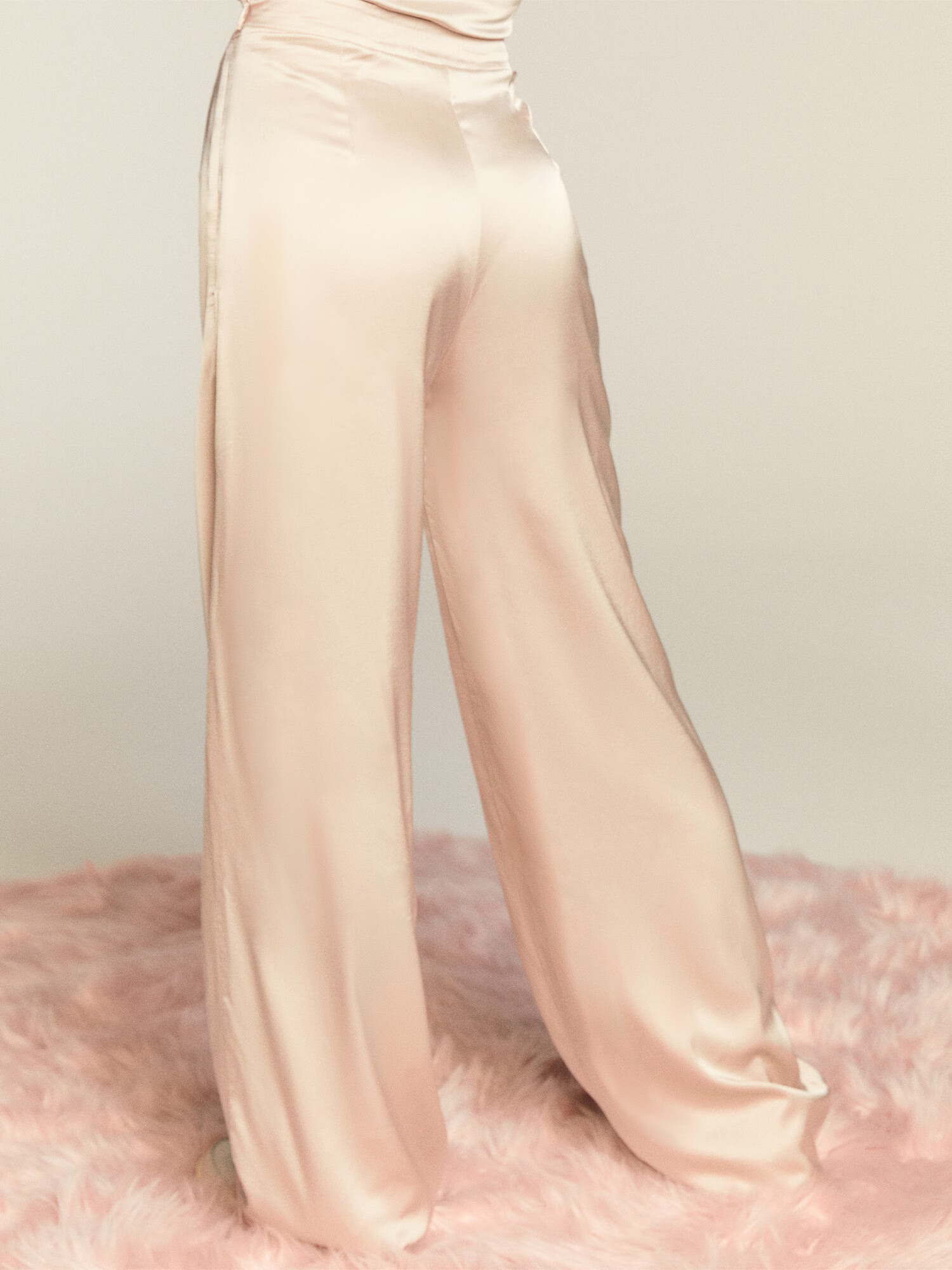 LENI KLUM x ABOUT YOU Pantaloni 'Kira' crem - Pled.ro