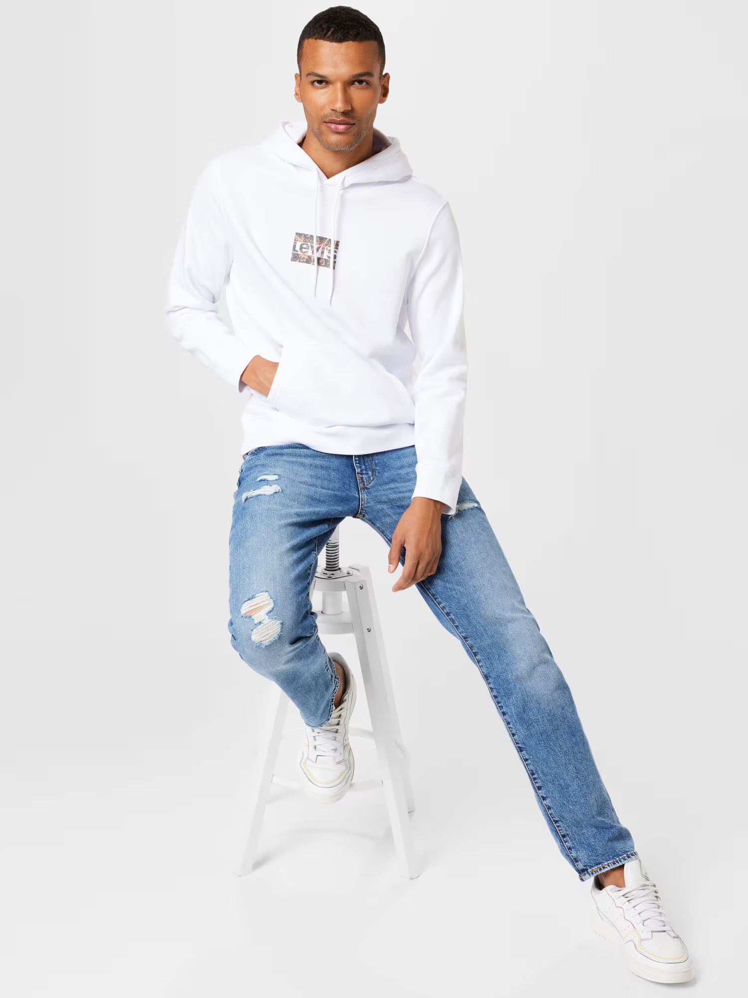 LEVI'S Bluză de molton 'LSE_T3 GRAPHIC HOODIE NEUTRALS' gri / portocaliu caisă / alb - Pled.ro