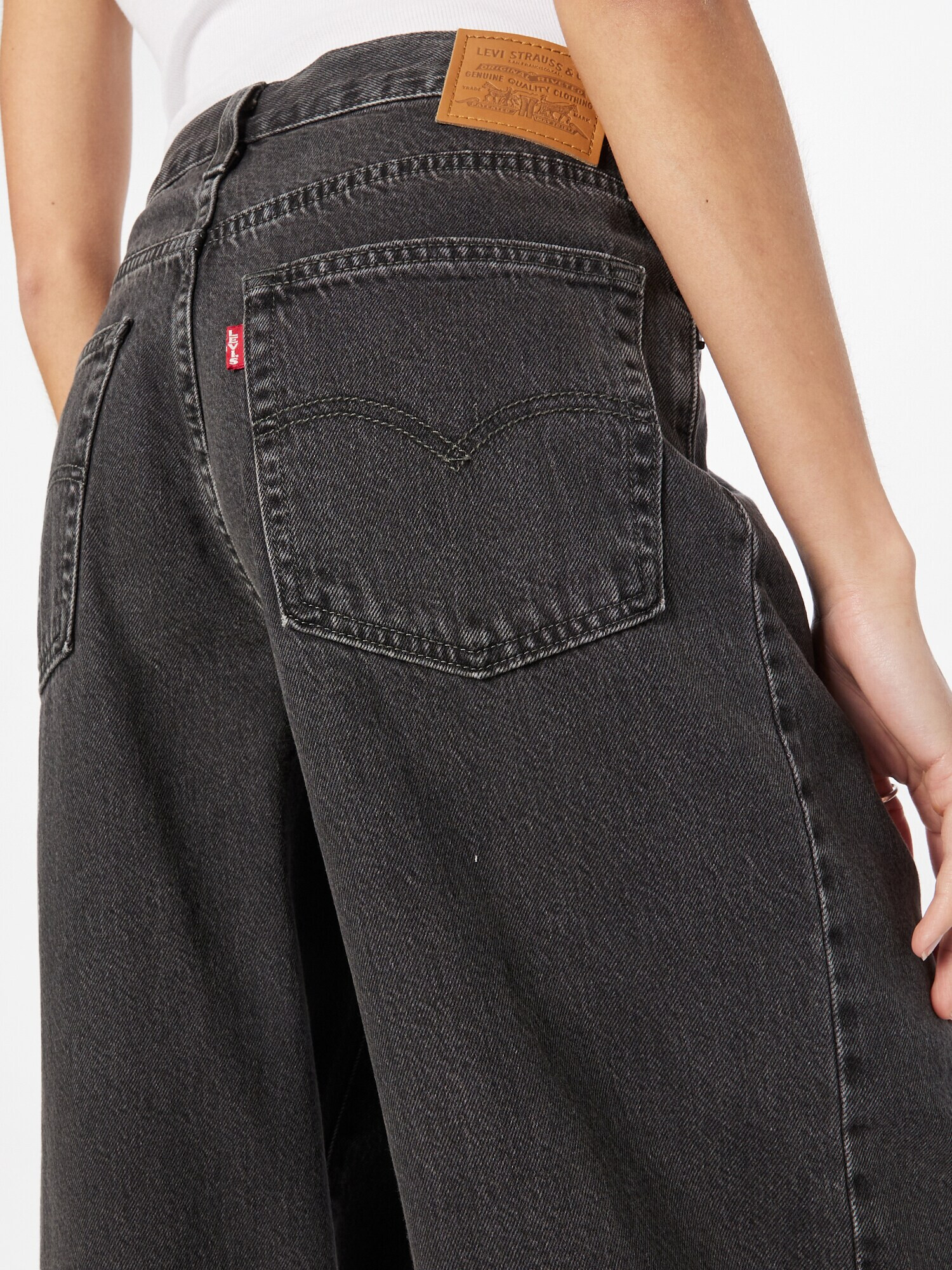 LEVI'S ® Pantaloni cu cute 'FOLDED PLEATED BAGGY MED INDIGO - WORN IN' - Pled.ro