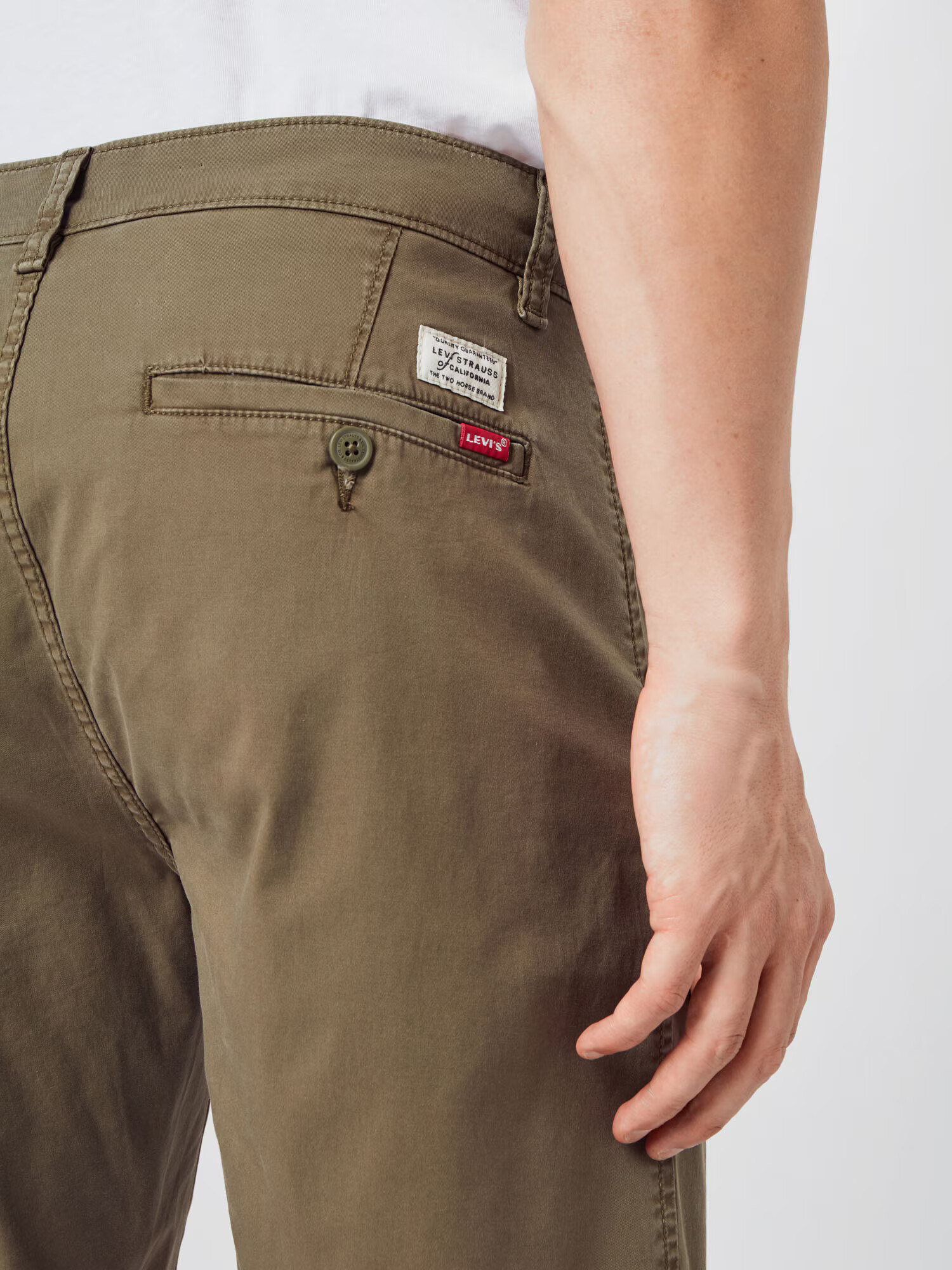 LEVI'S Pantaloni eleganți 'XX CHINO TAPER SHORT II GREENS' kaki - Pled.ro